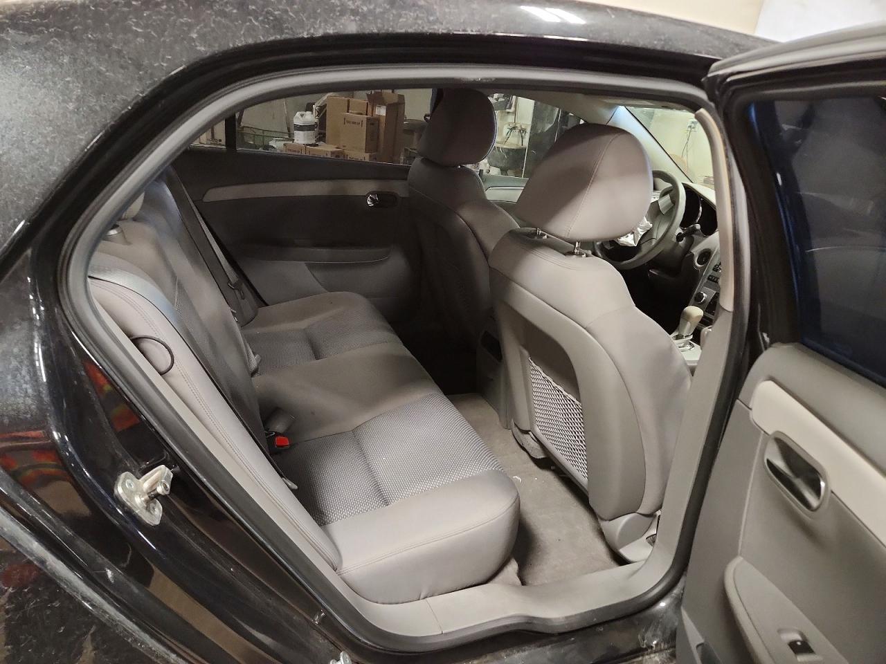 2011 Chevrolet Malibu Ls Черный vin: 1G1ZB5E1XBF298520