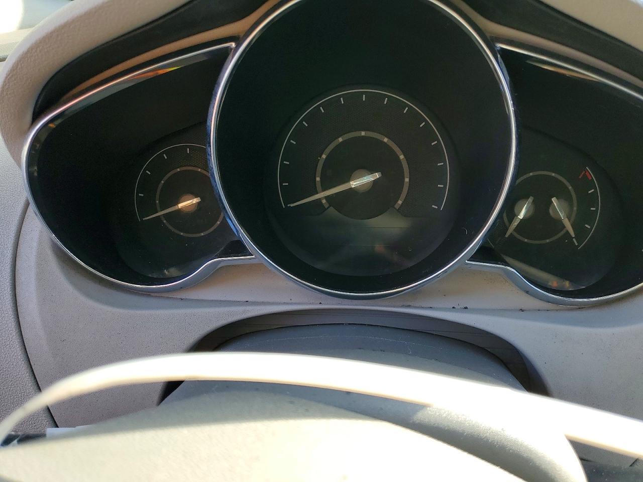 2011 Chevrolet Malibu Ls Silver vin: 1G1ZB5E1XBF330883