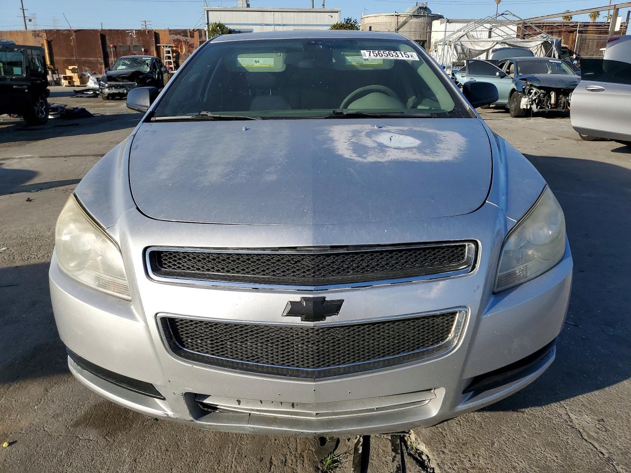 2011 Chevrolet Malibu Ls Silver vin: 1G1ZB5E1XBF330883