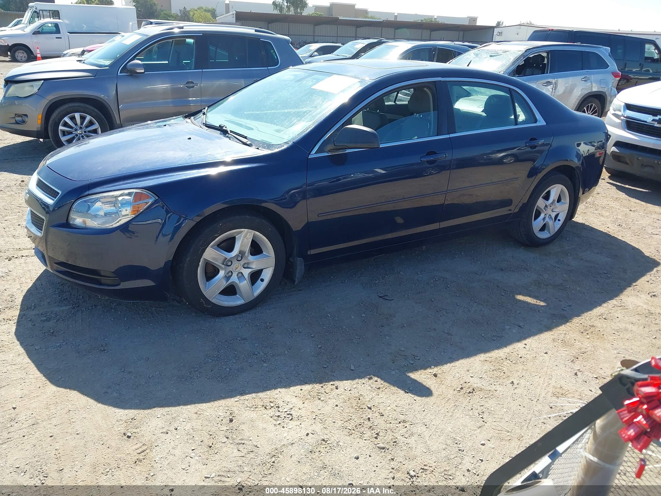 2011 Chevrolet Malibu Ls Синий vin: 1G1ZB5E1XBF366363