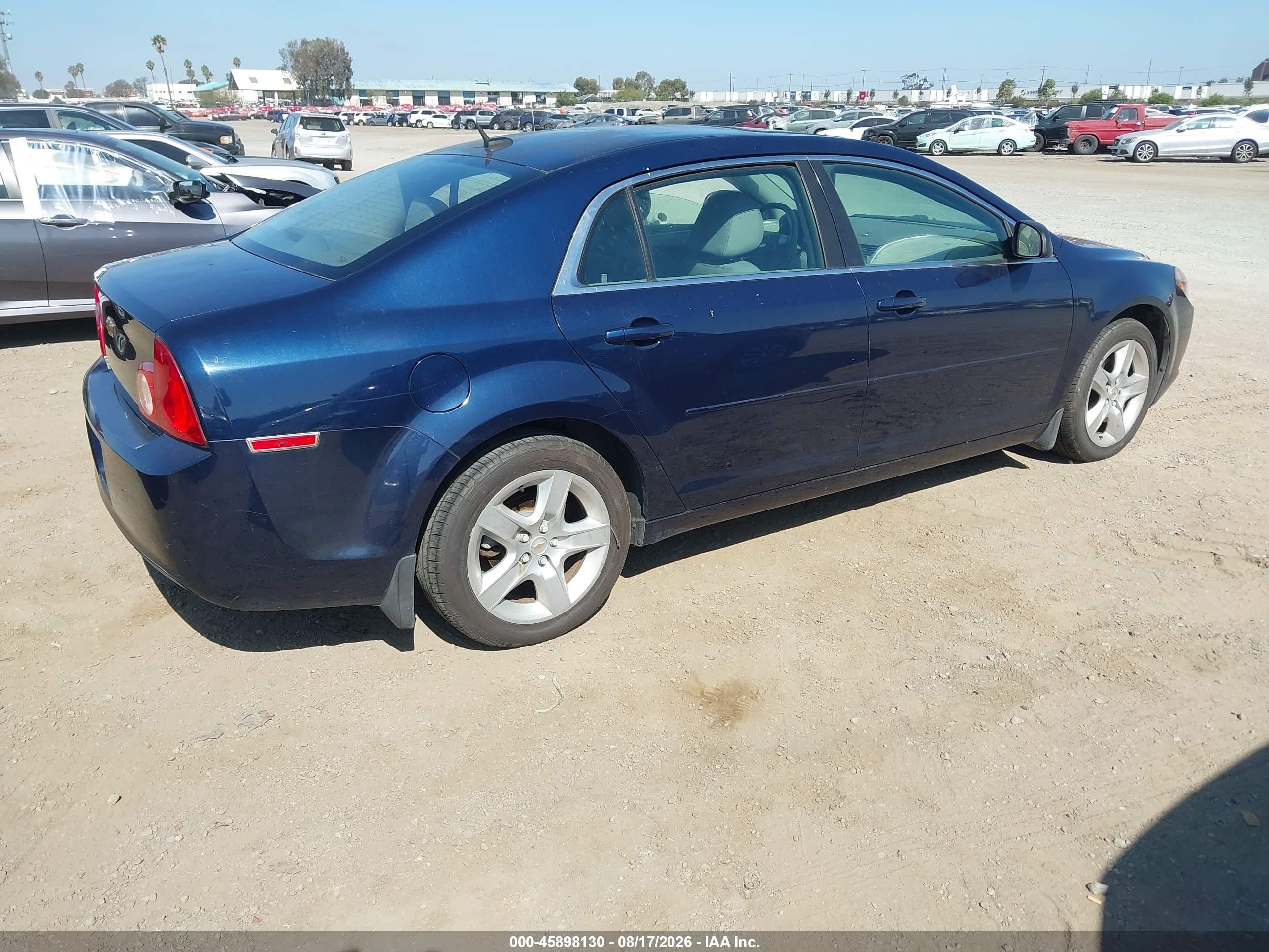 2011 Chevrolet Malibu Ls Синий vin: 1G1ZB5E1XBF366363