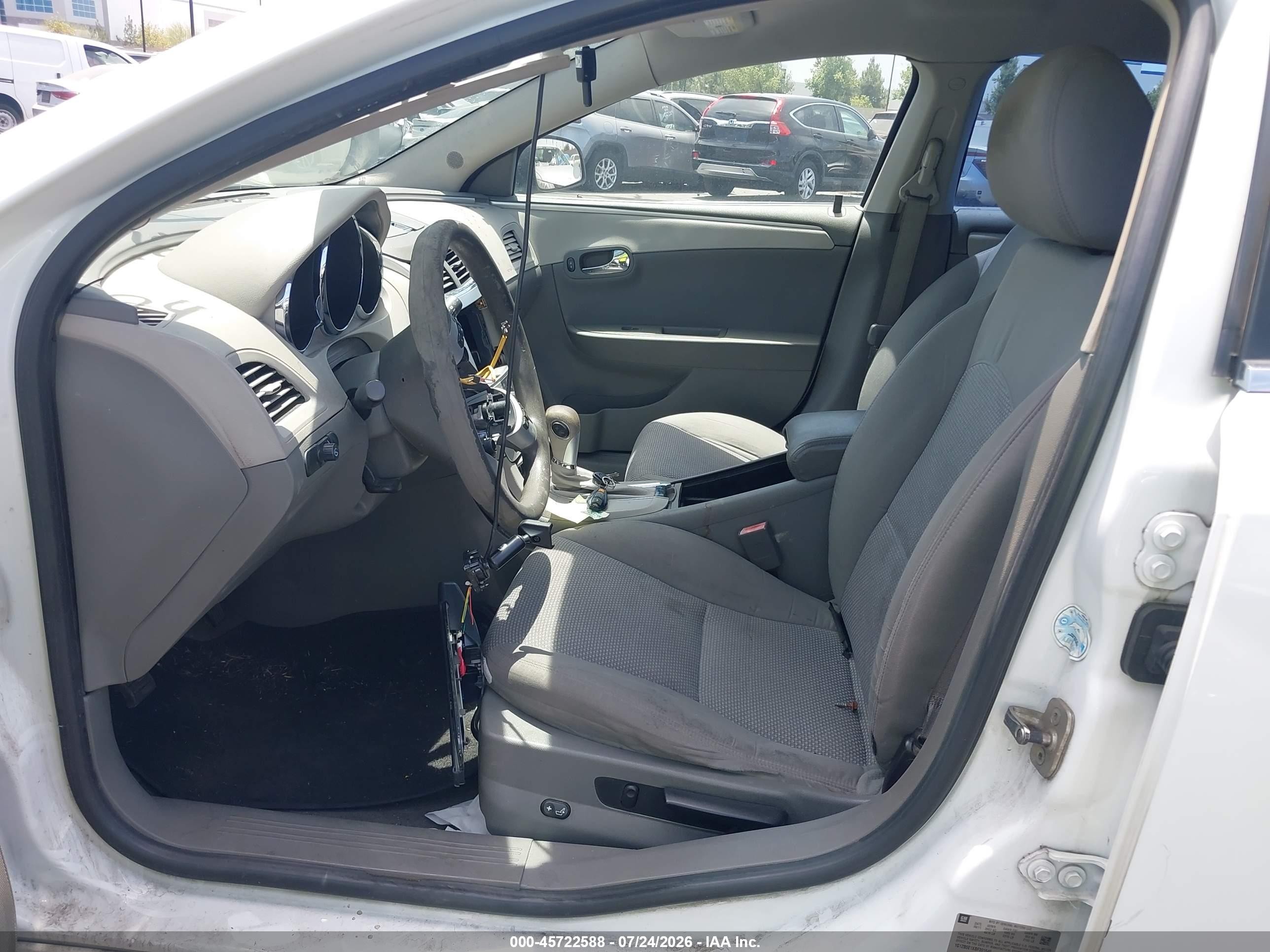 2011 Chevrolet Malibu Ls White vin: 1G1ZB5E1XBF391649