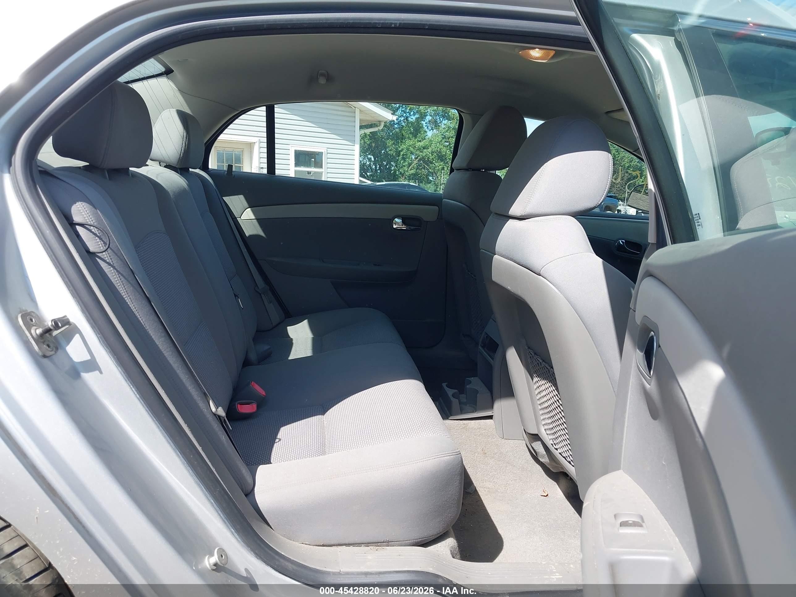 2010 Chevrolet Malibu Ls Silver vin: 1G1ZB5EB0AF161089