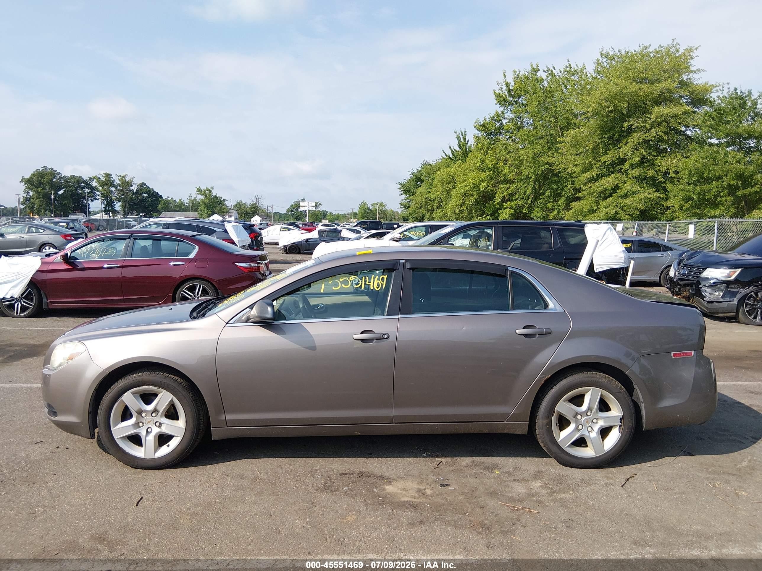 2010 Chevrolet Malibu Ls Brown vin: 1G1ZB5EB0AF280051