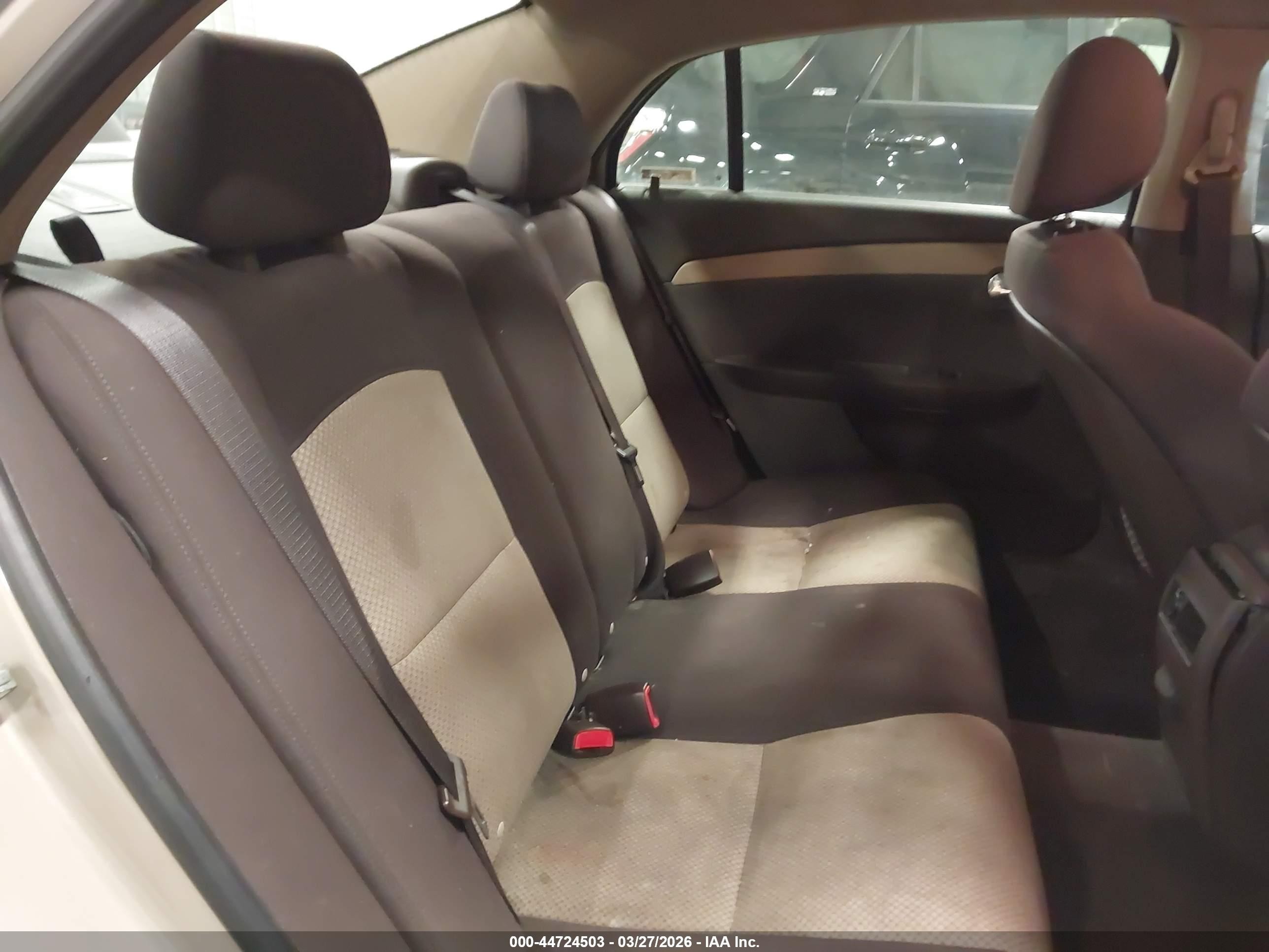 2010 Chevrolet Malibu Ls Gold vin: 1G1ZB5EB1AF295531