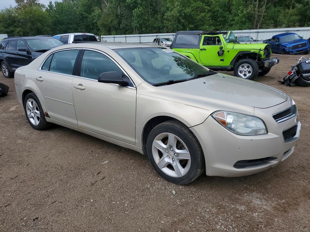 2010 Chevrolet Malibu Ls Tan vin: 1G1ZB5EB3AF108791