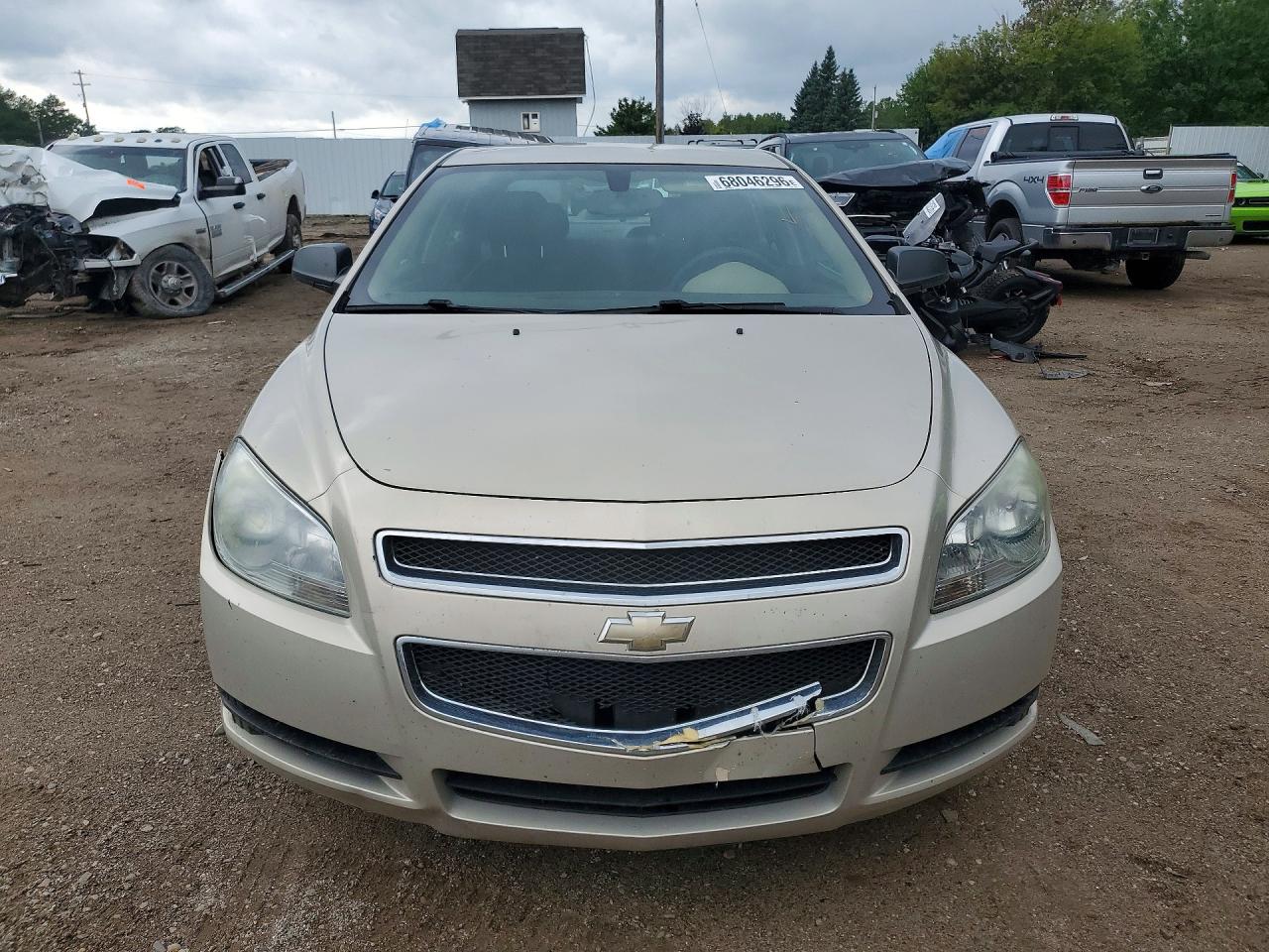 2010 Chevrolet Malibu Ls Tan vin: 1G1ZB5EB3AF108791