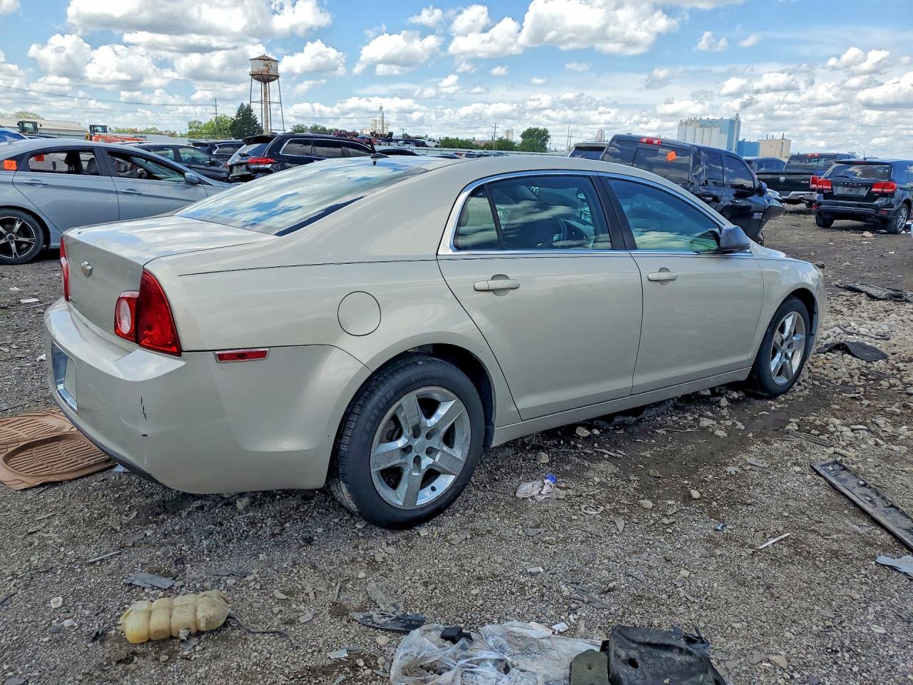 2010 Chevrolet Malibu Ls Beige vin: 1G1ZB5EB3AF262062
