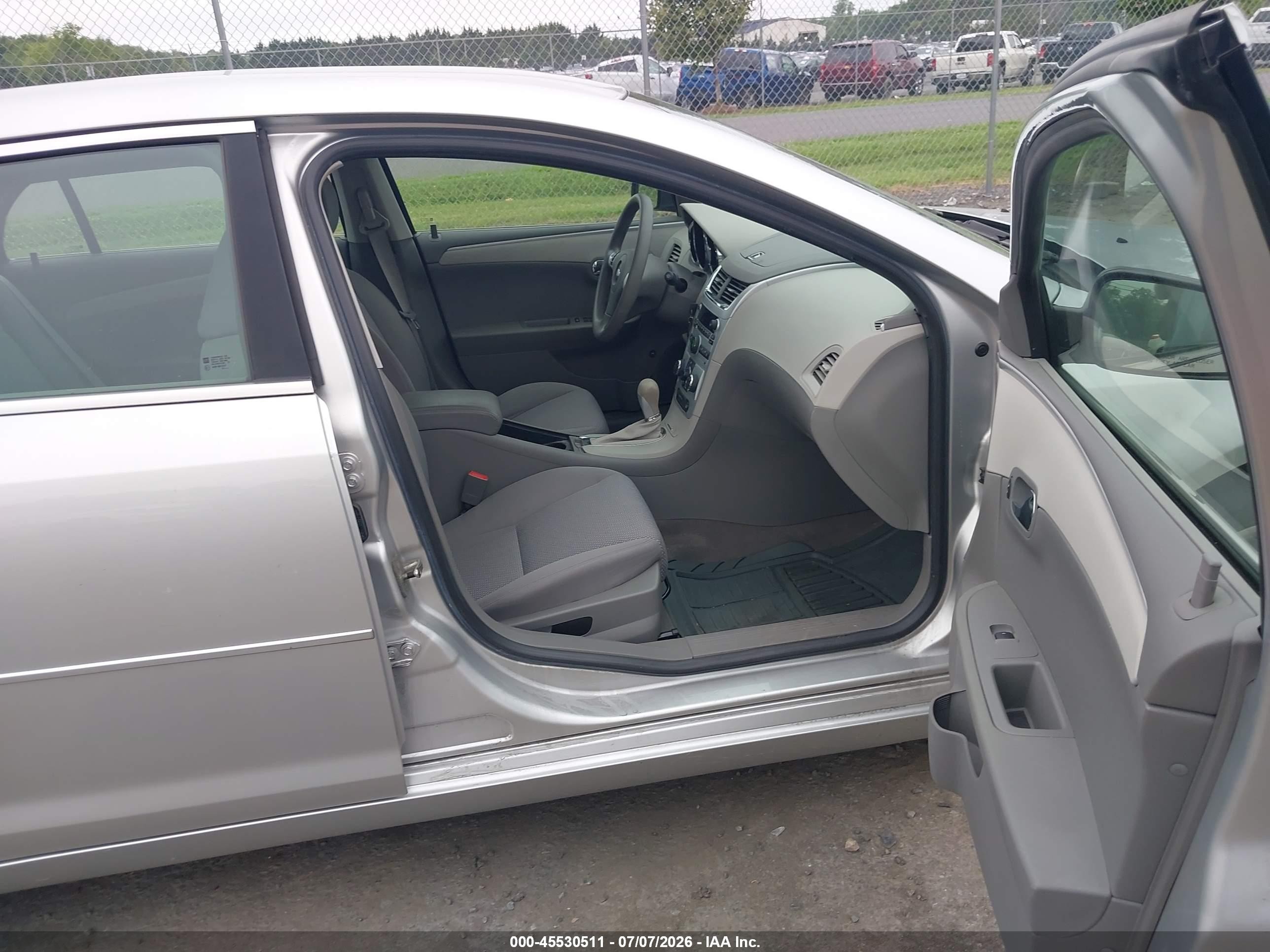 2010 Chevrolet Malibu Ls Silver vin: 1G1ZB5EB4A4142492