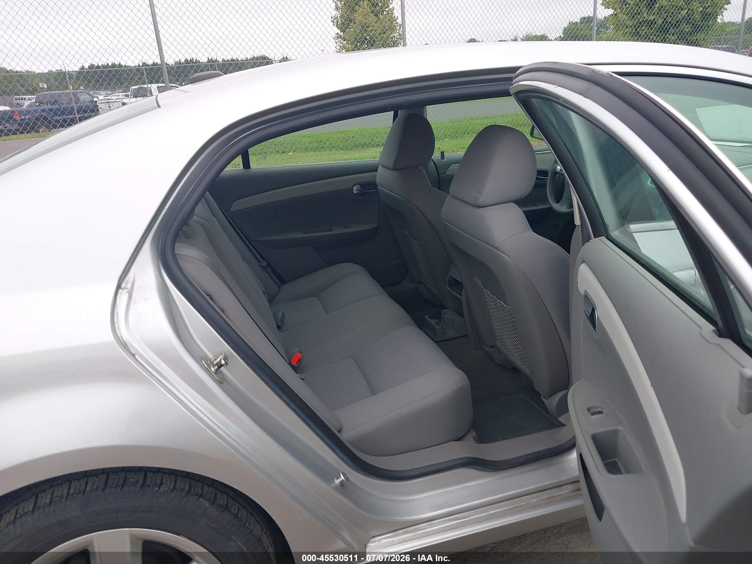 2010 Chevrolet Malibu Ls Silver vin: 1G1ZB5EB4A4142492