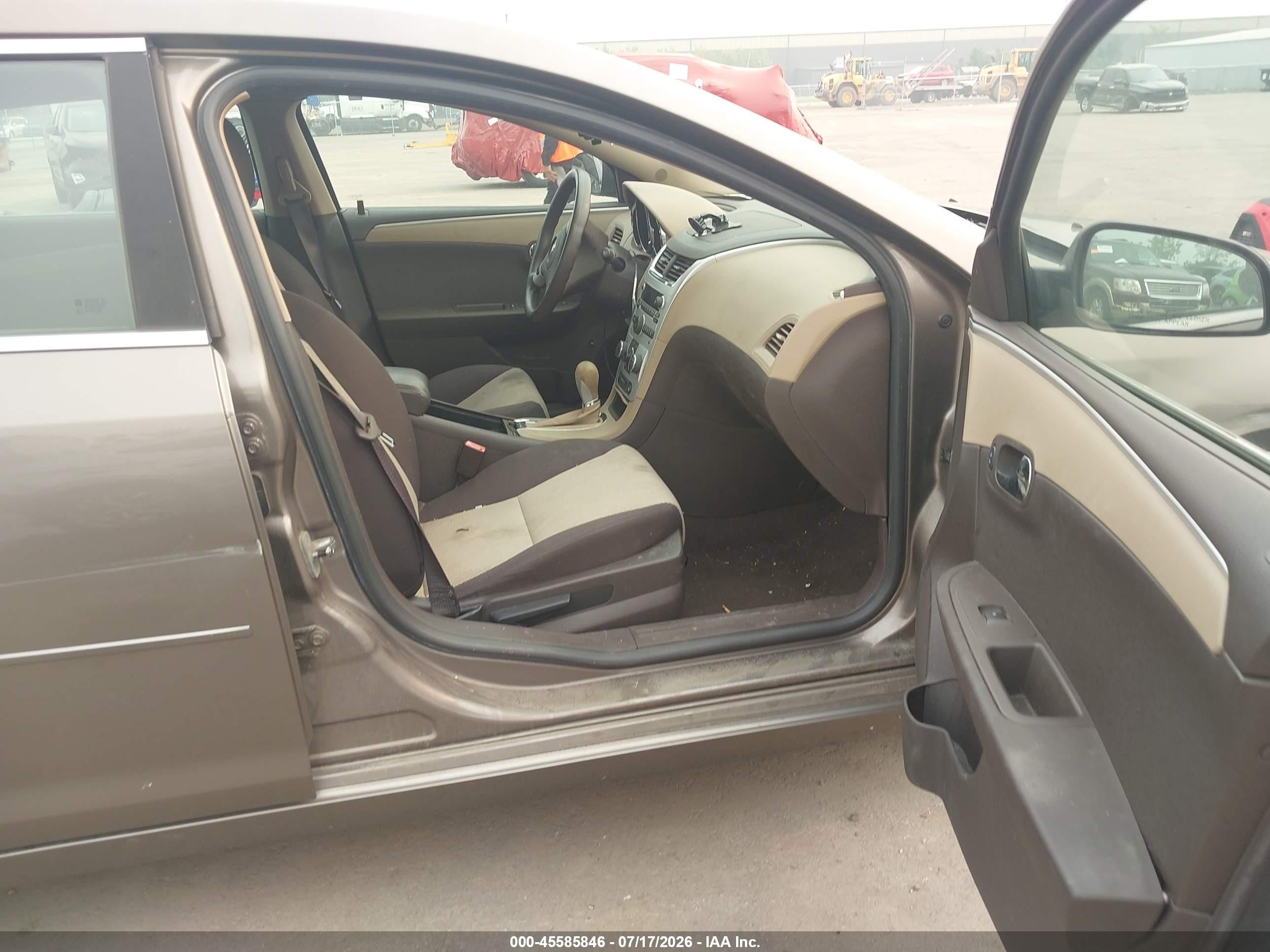 2010 Chevrolet Malibu Ls Gray vin: 1G1ZB5EB4AF109531
