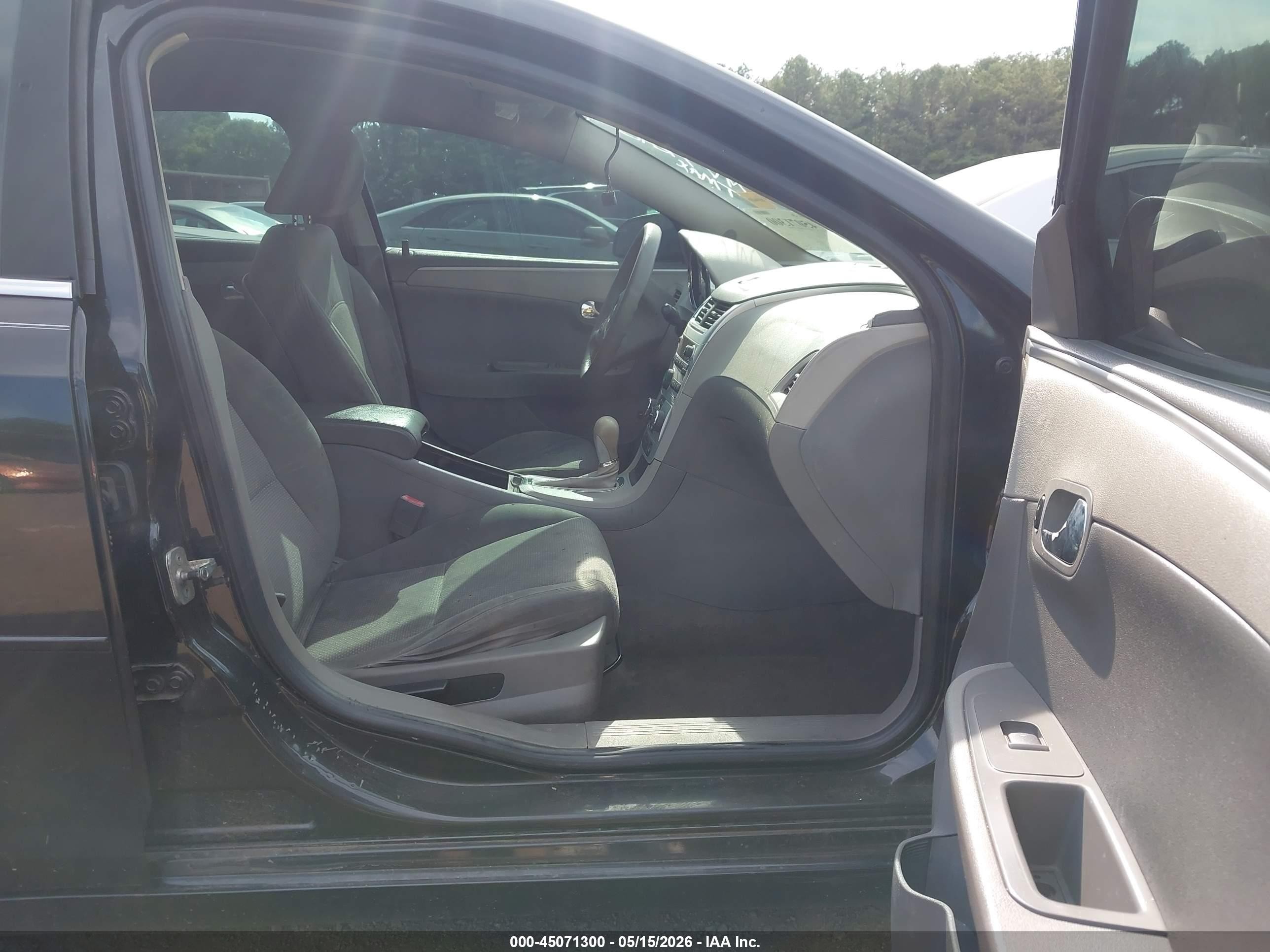 2010 Chevrolet Malibu Ls Black vin: 1G1ZB5EB4AF125731
