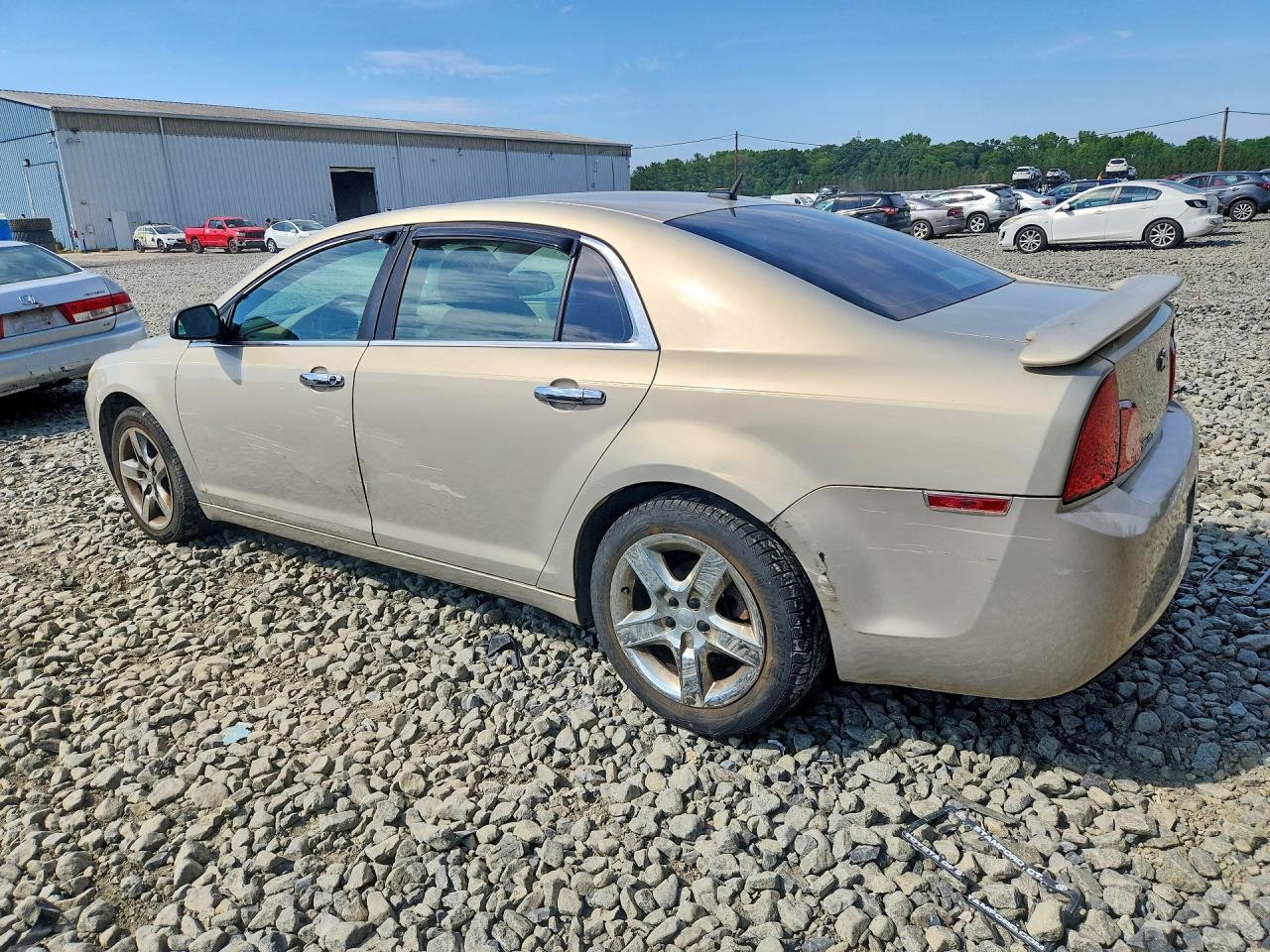 2010 Chevrolet Malibu Ls Gold vin: 1G1ZB5EB4AF251541