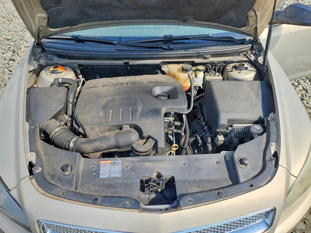 2010 Chevrolet Malibu Ls Gold vin: 1G1ZB5EB4AF251541