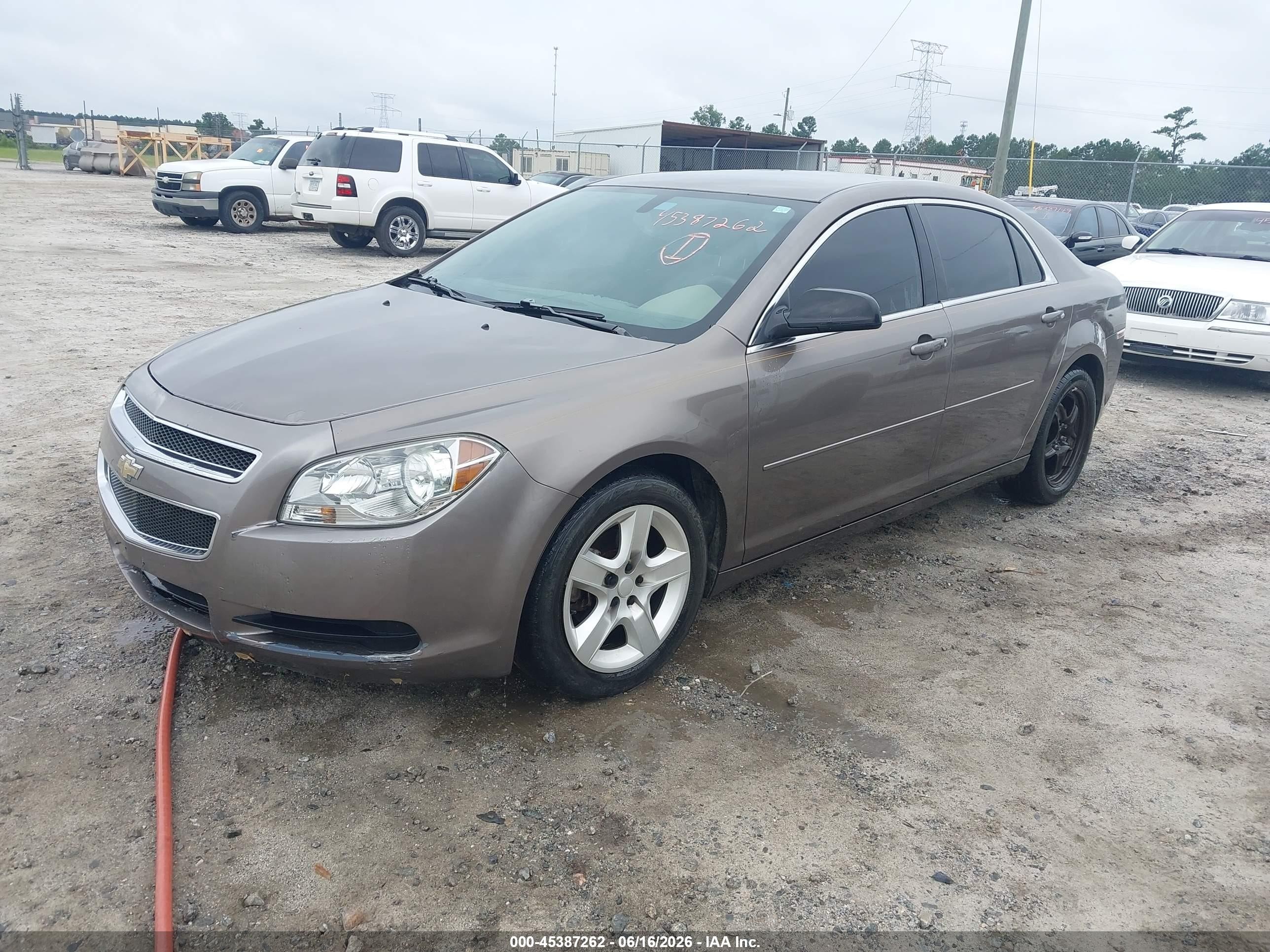 2010 Chevrolet Malibu Ls Brown vin: 1G1ZB5EB5AF264816