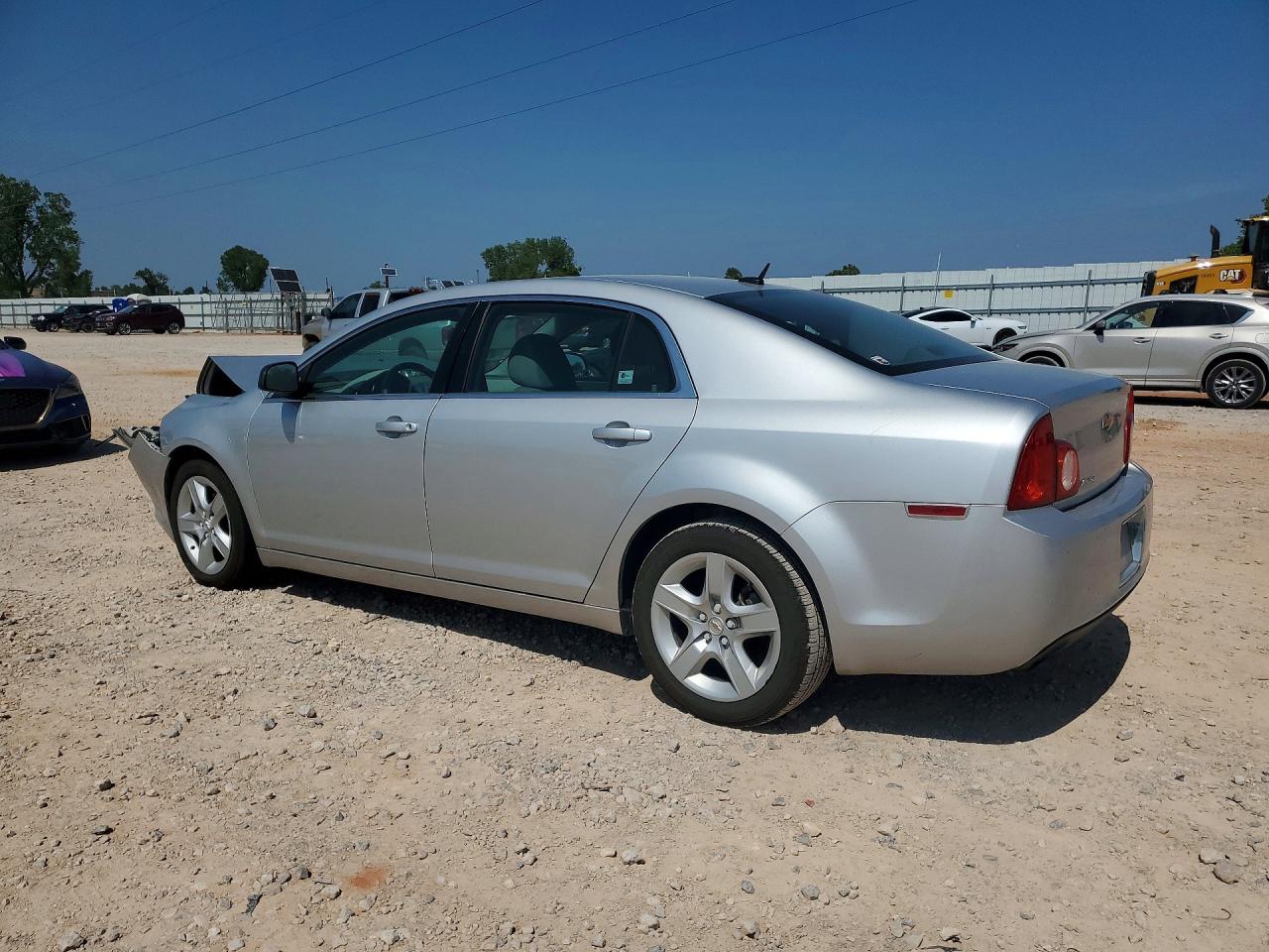 2010 Chevrolet Malibu Ls Серебряный vin: 1G1ZB5EB5AF310581