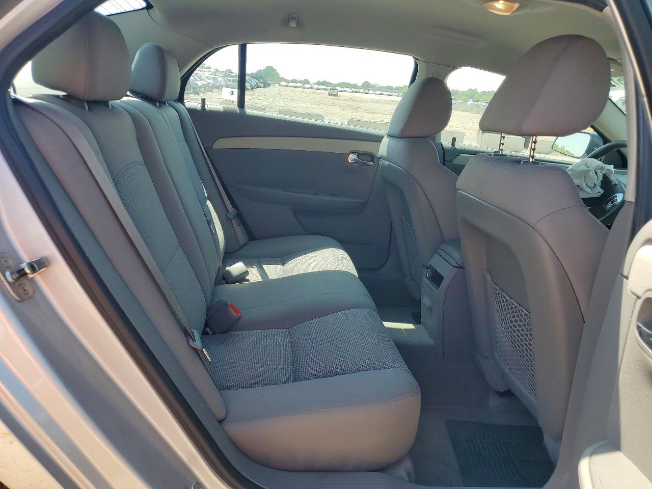 2010 Chevrolet Malibu Ls Серебряный vin: 1G1ZB5EB5AF310581