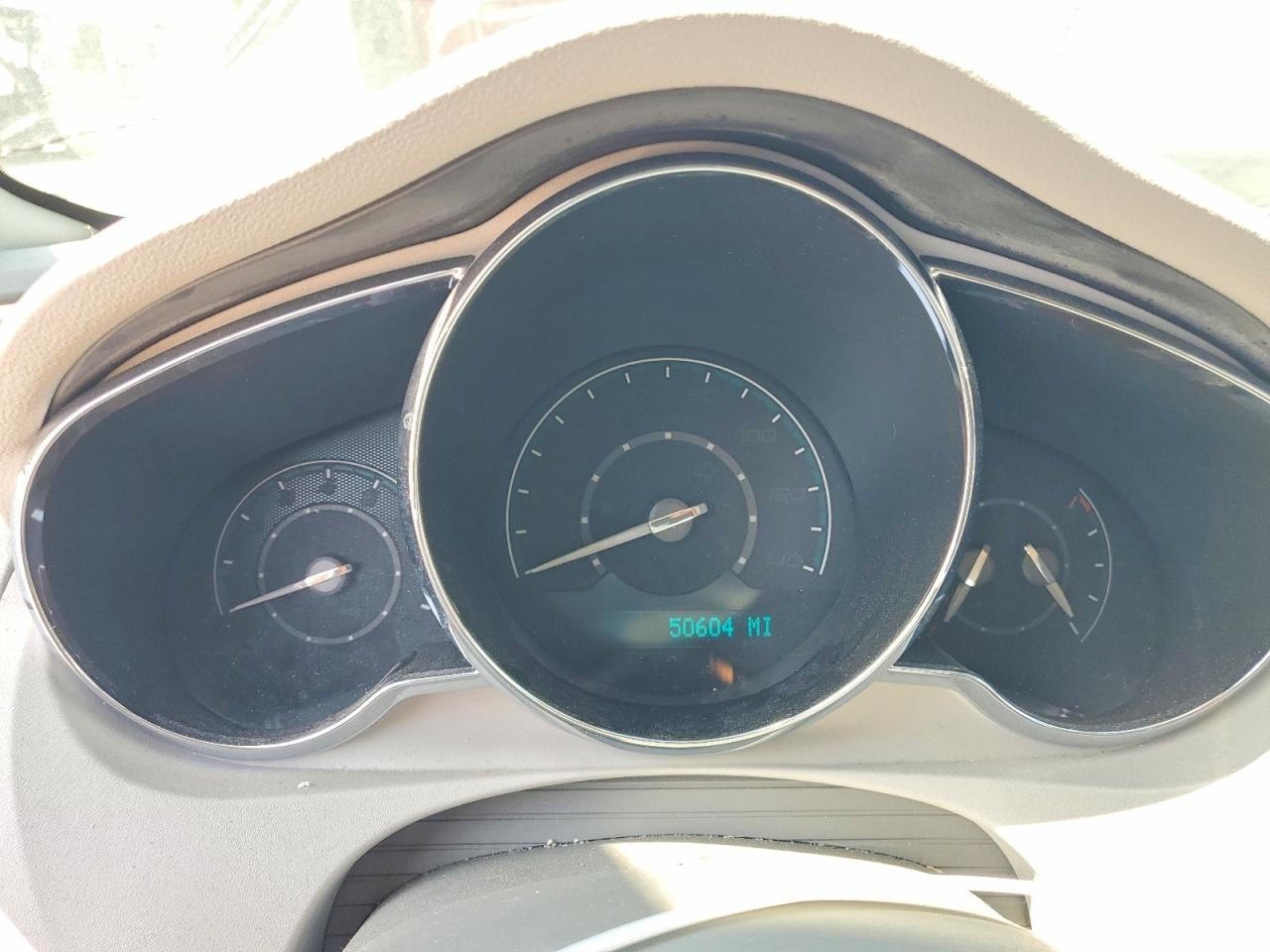 2010 Chevrolet Malibu Ls Серебряный vin: 1G1ZB5EB5AF310581