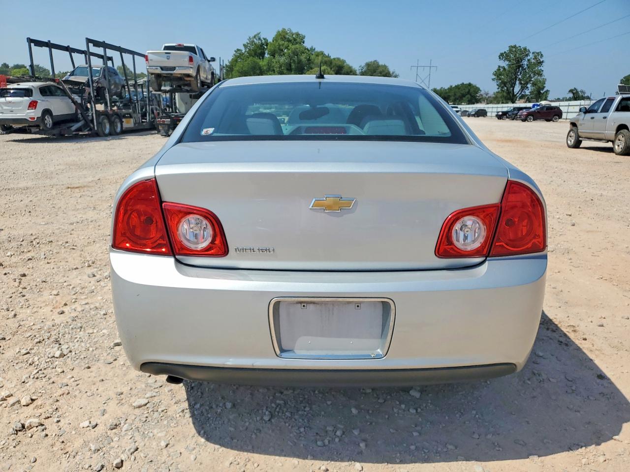 2010 Chevrolet Malibu Ls Серебряный vin: 1G1ZB5EB5AF310581