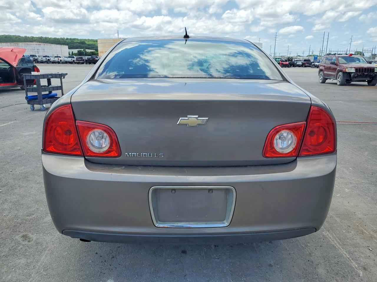 2010 Chevrolet Malibu Ls Gray vin: 1G1ZB5EB6AF153224