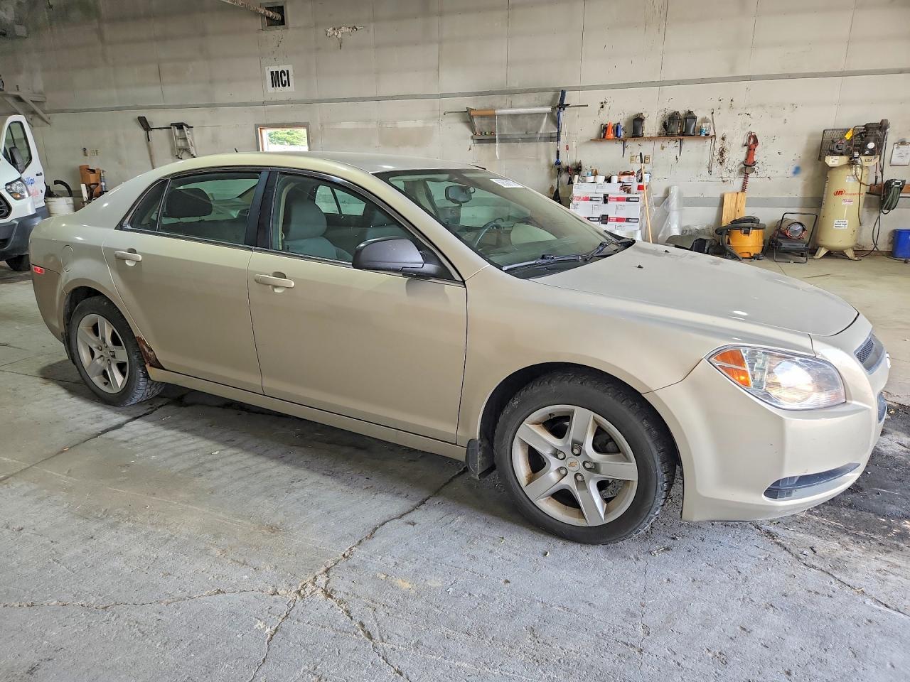 2010 Chevrolet Malibu Ls Cream vin: 1G1ZB5EB6AF296139