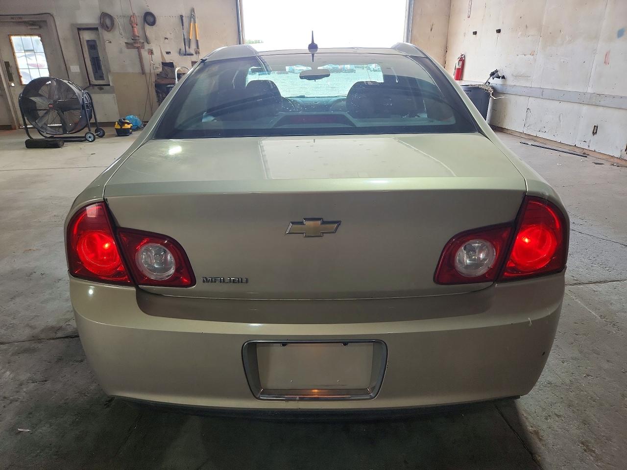 2010 Chevrolet Malibu Ls Cream vin: 1G1ZB5EB6AF296139
