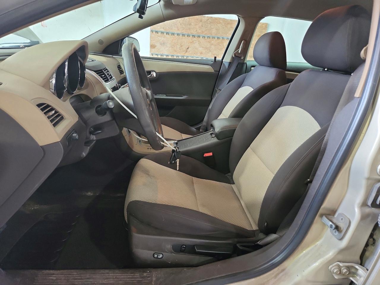 2010 Chevrolet Malibu Ls Cream vin: 1G1ZB5EB6AF296139