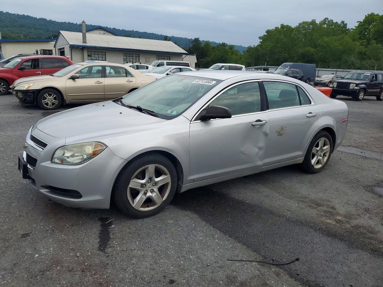 2010 Chevrolet Malibu Ls Silver vin: 1G1ZB5EB7A4107591