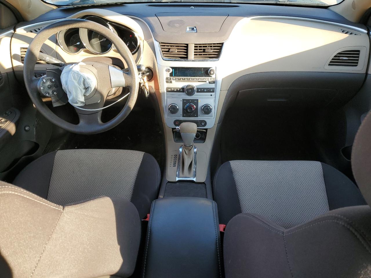 2010 Chevrolet Malibu Ls Tan vin: 1G1ZB5EB7AF116411