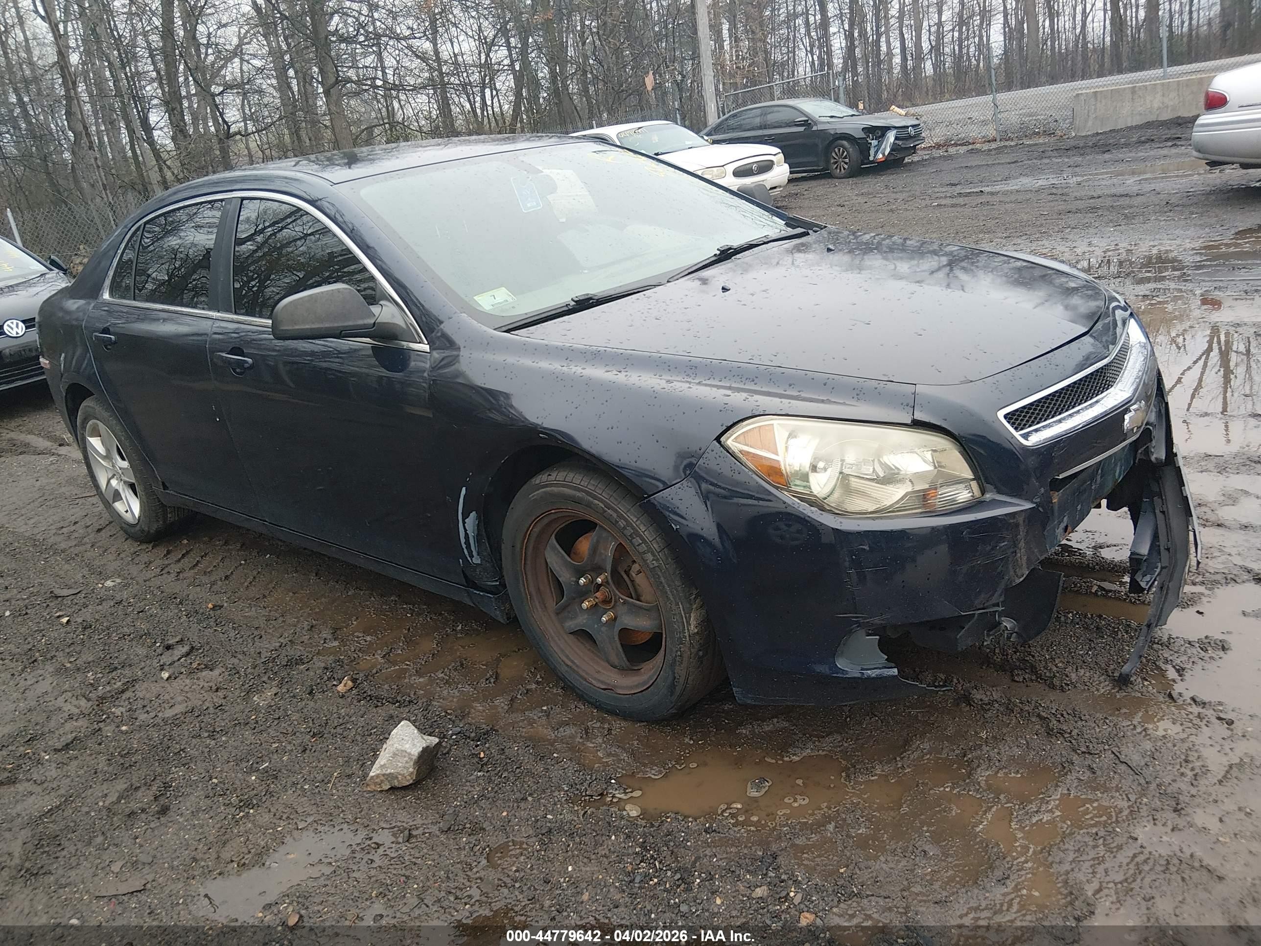 2010 Chevrolet Malibu Ls Blue vin: 1G1ZB5EB8A4150028