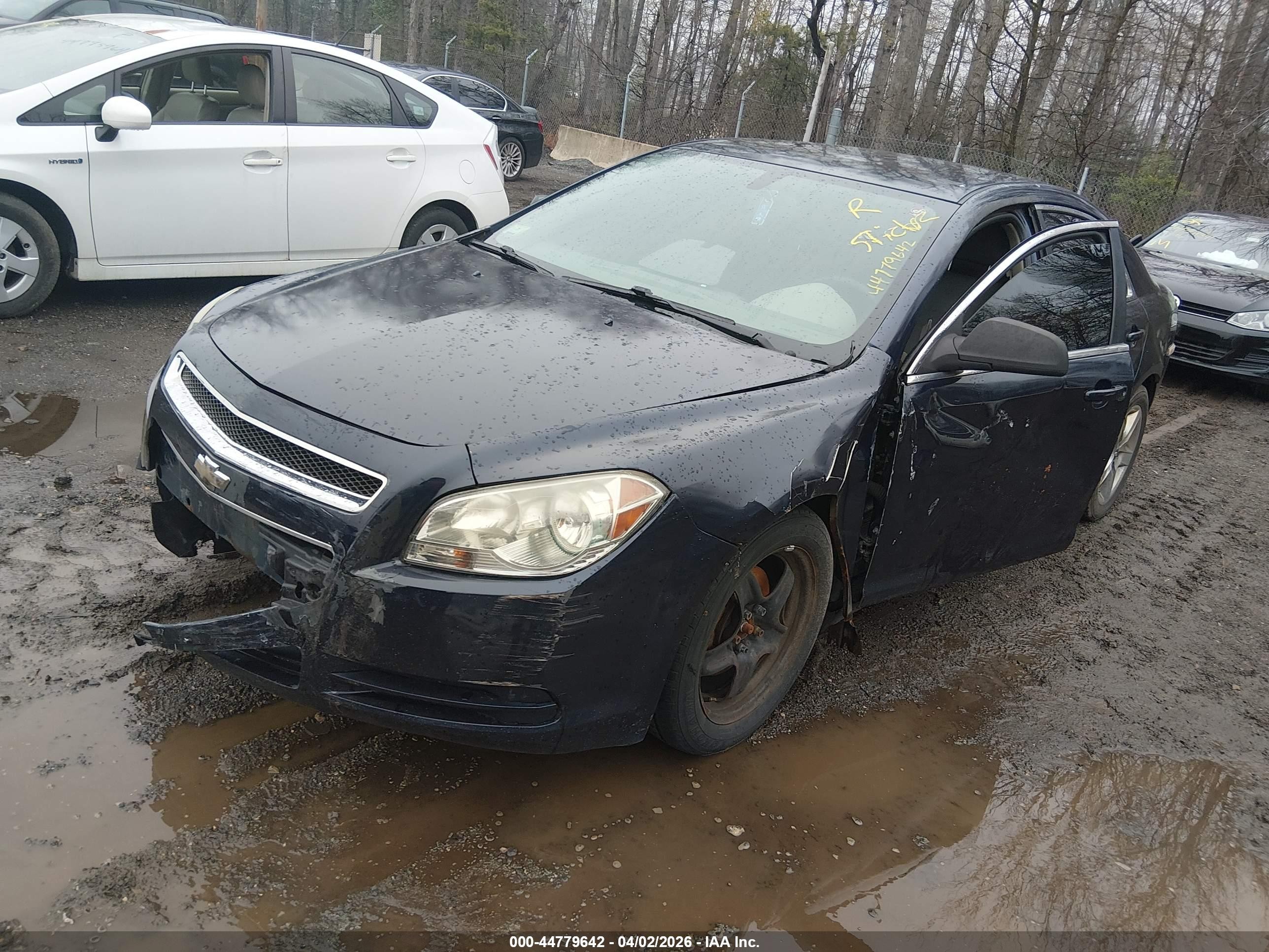 2010 Chevrolet Malibu Ls Blue vin: 1G1ZB5EB8A4150028