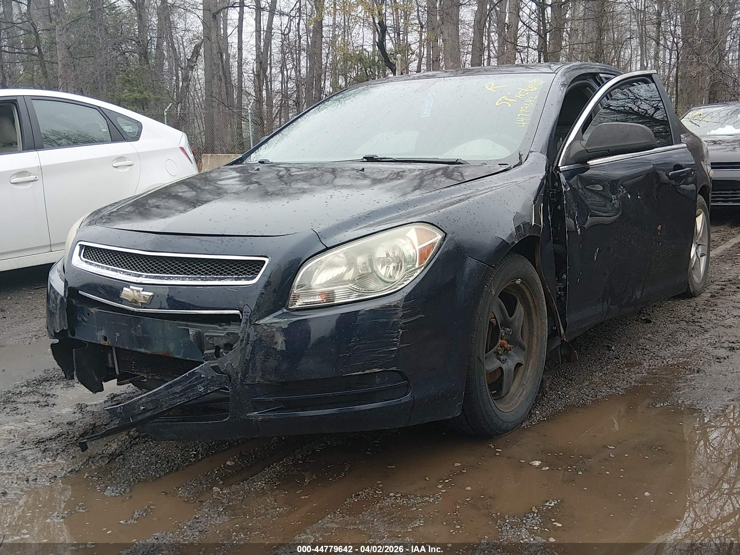 2010 Chevrolet Malibu Ls Blue vin: 1G1ZB5EB8A4150028