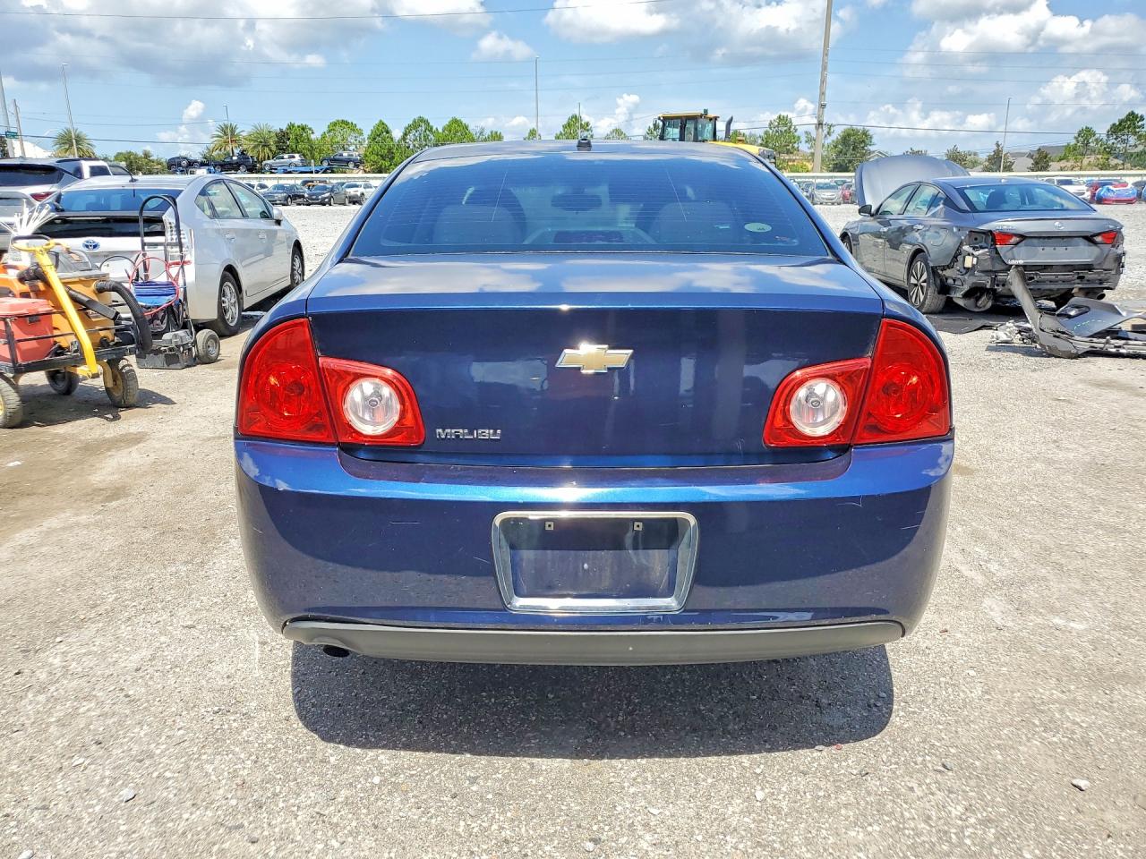 2010 Chevrolet Malibu Ls Blue vin: 1G1ZB5EB8AF119186