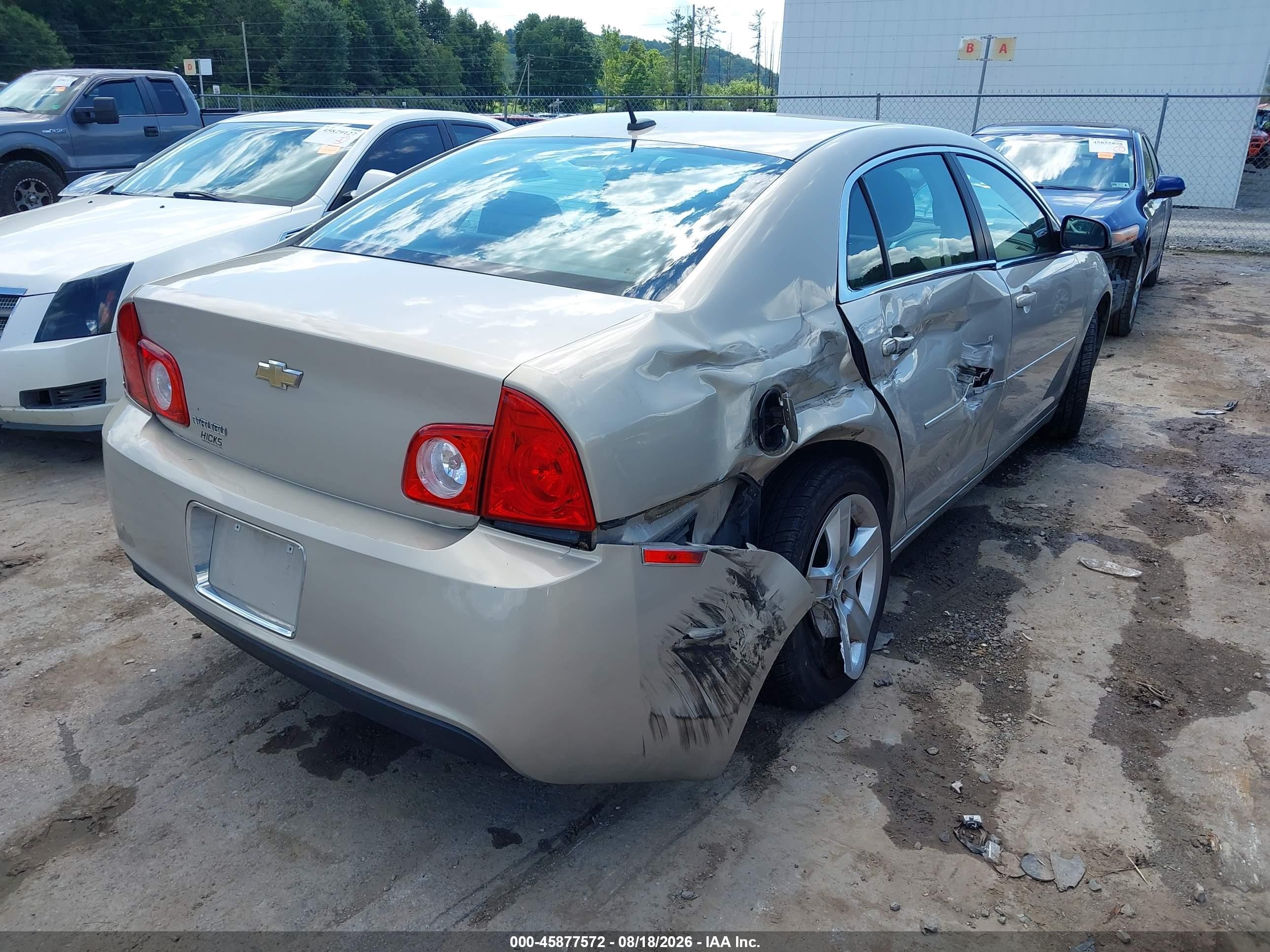 2010 Chevrolet Malibu Ls Beige vin: 1G1ZB5EB9AF216705
