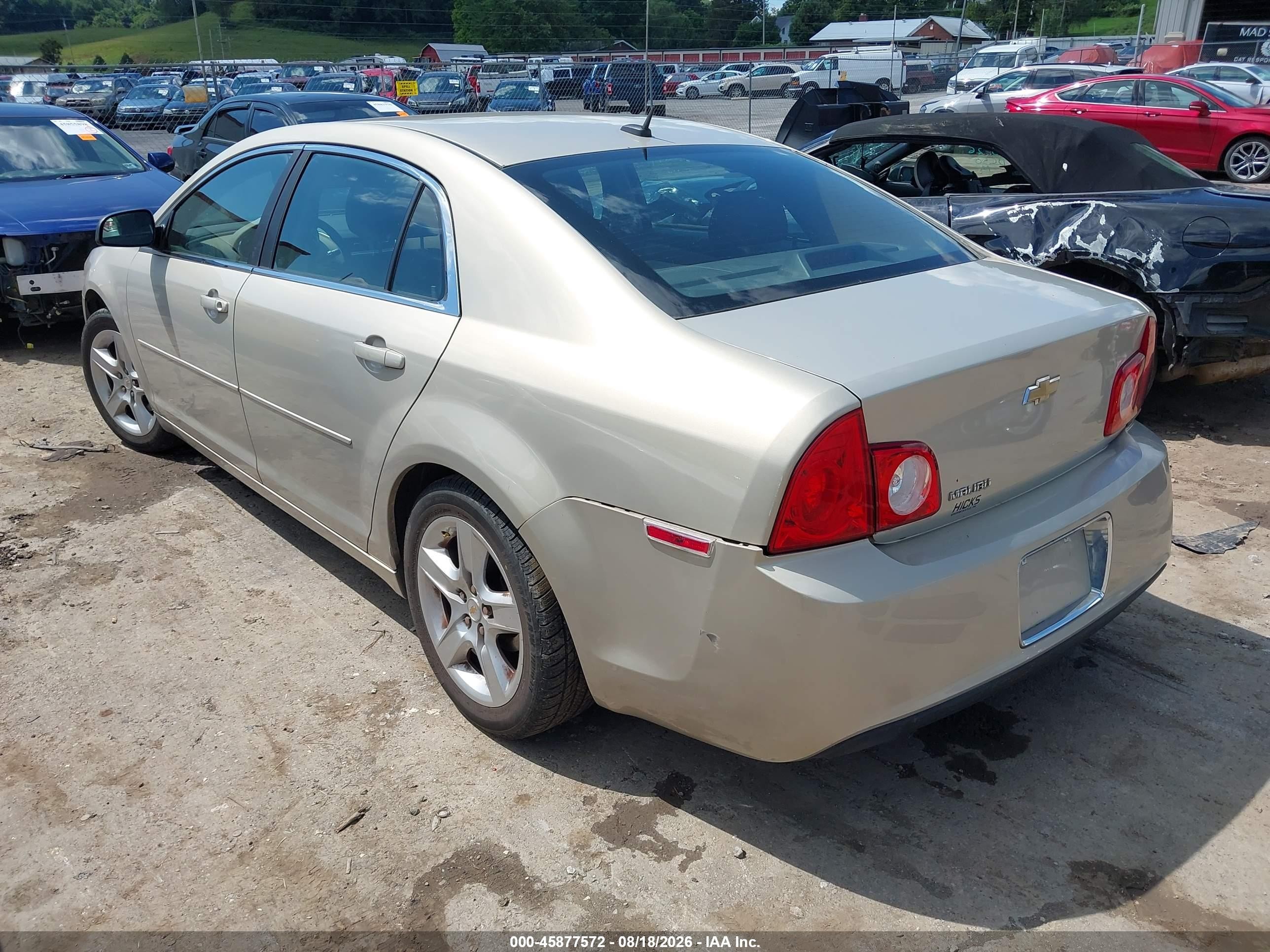 2010 Chevrolet Malibu Ls Beige vin: 1G1ZB5EB9AF216705