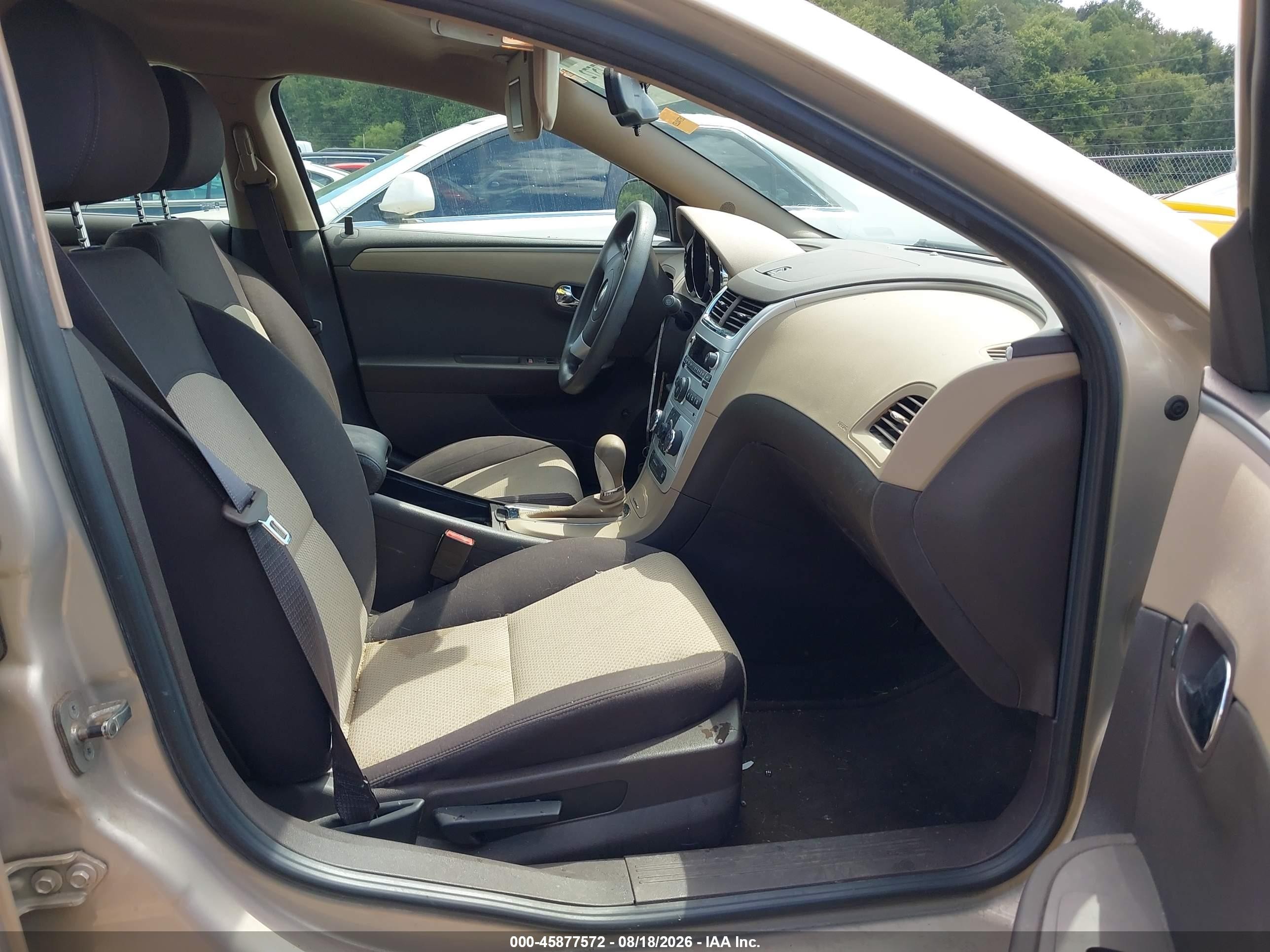 2010 Chevrolet Malibu Ls Beige vin: 1G1ZB5EB9AF216705