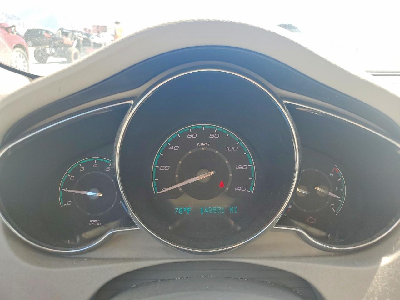 2010 Chevrolet Malibu Ls White vin: 1G1ZB5EBXAF310611