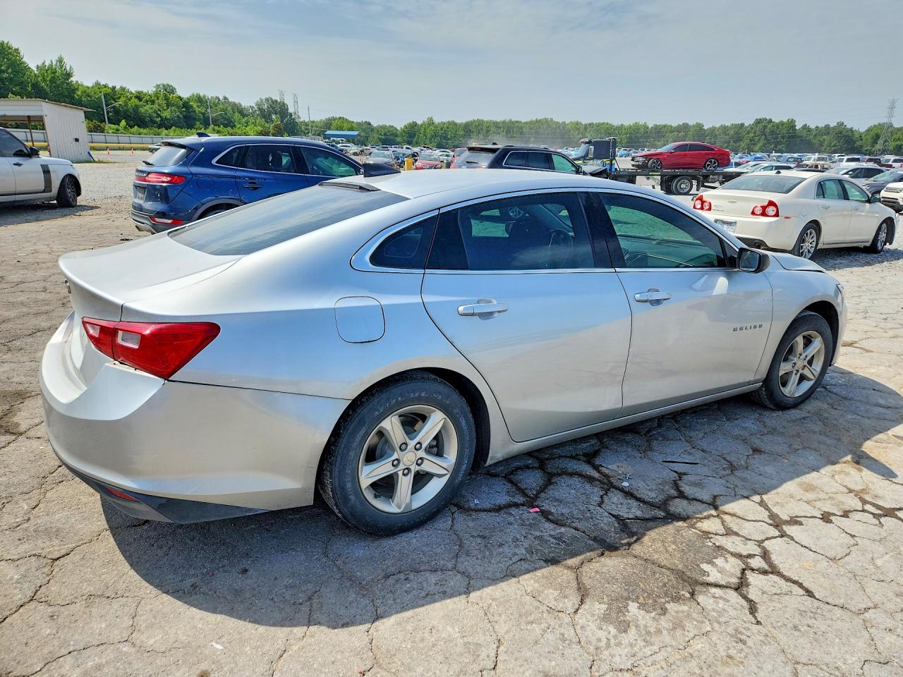 2021 Chevrolet Malibu Ls Серебряный vin: 1G1ZB5ST0MF088615