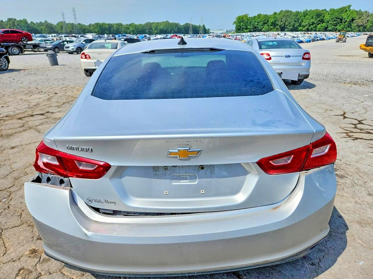 2021 Chevrolet Malibu Ls Серебряный vin: 1G1ZB5ST0MF088615