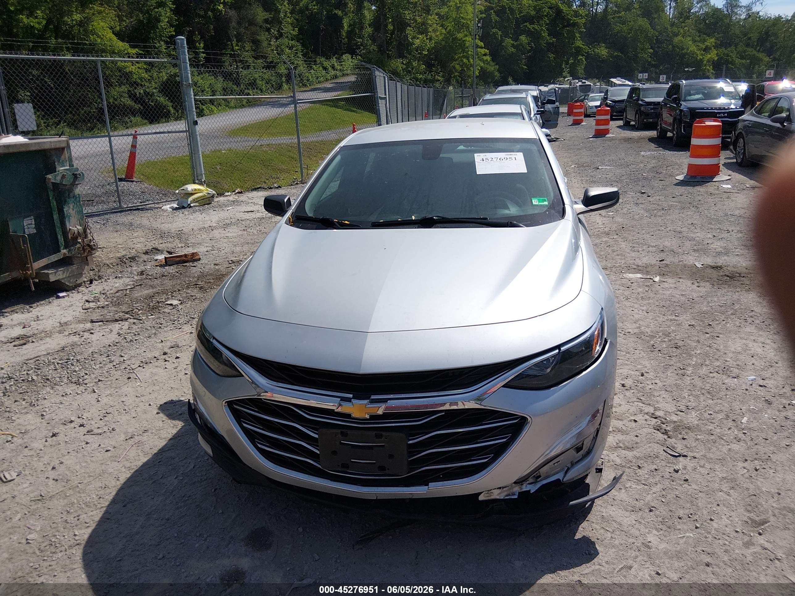 2020 Chevrolet Malibu Fwd Ls White vin: 1G1ZB5ST1LF012478