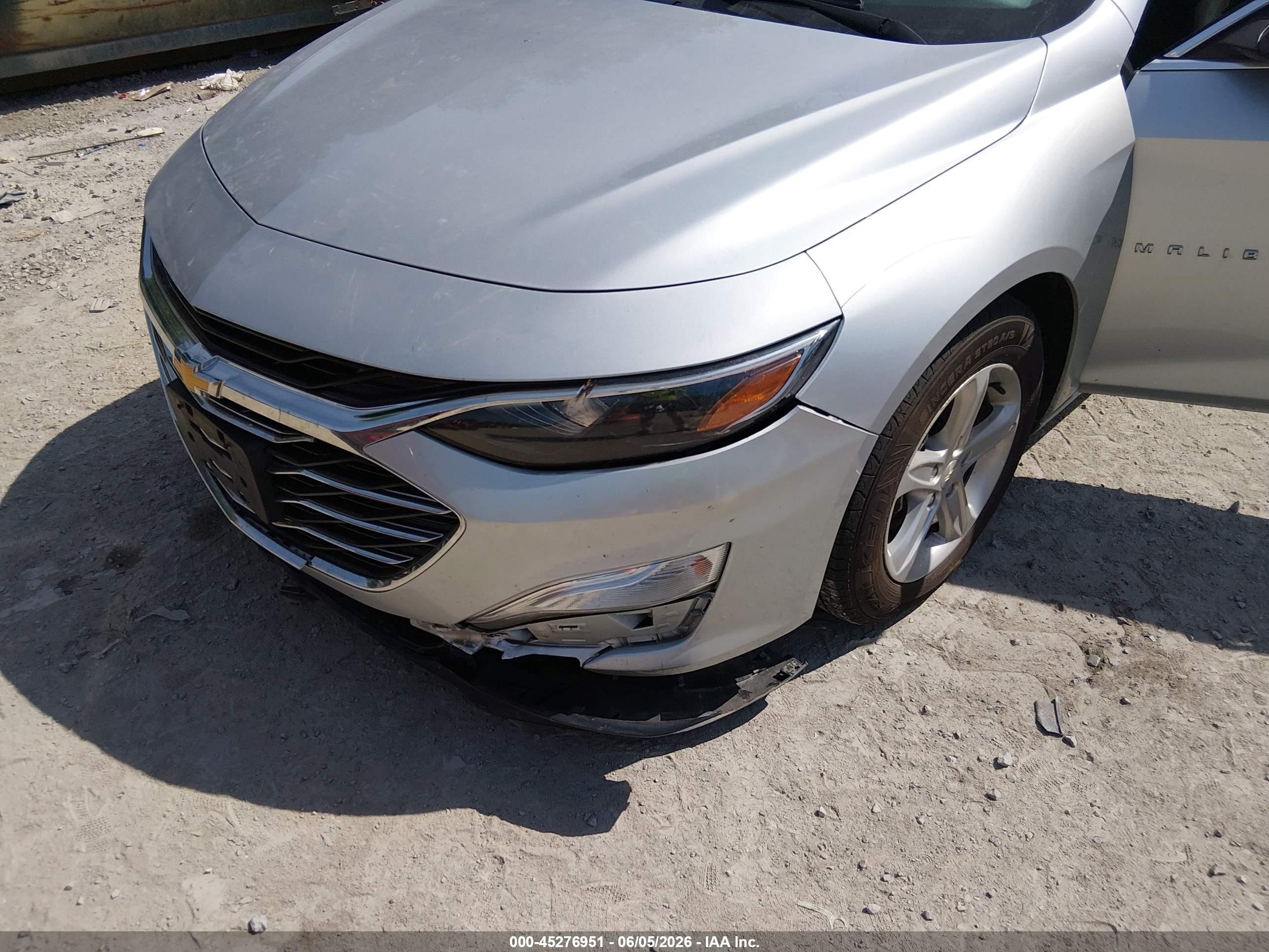 2020 Chevrolet Malibu Fwd Ls White vin: 1G1ZB5ST1LF012478