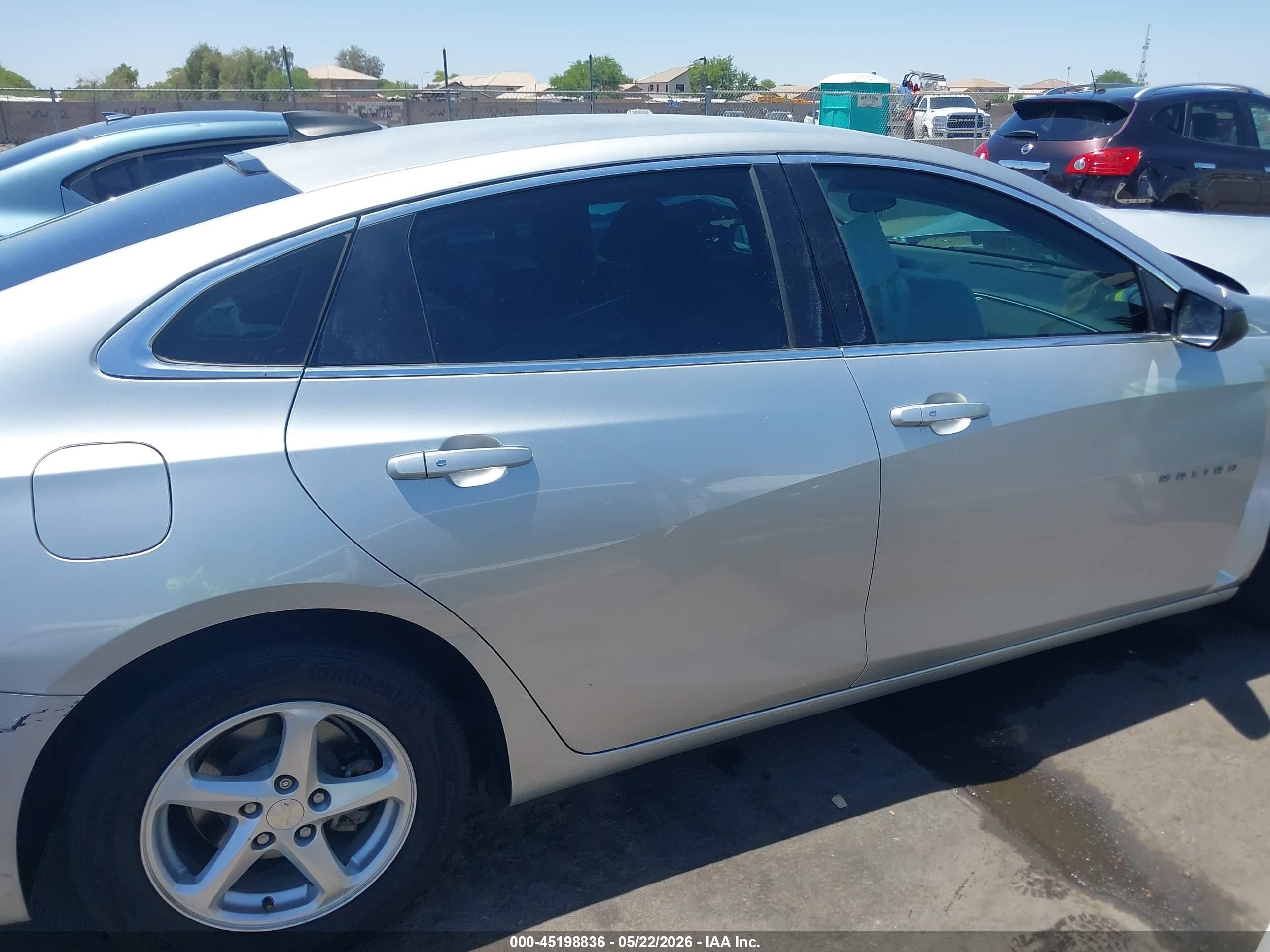 2017 Chevrolet Malibu Ls Silver vin: 1G1ZB5ST2HF191783