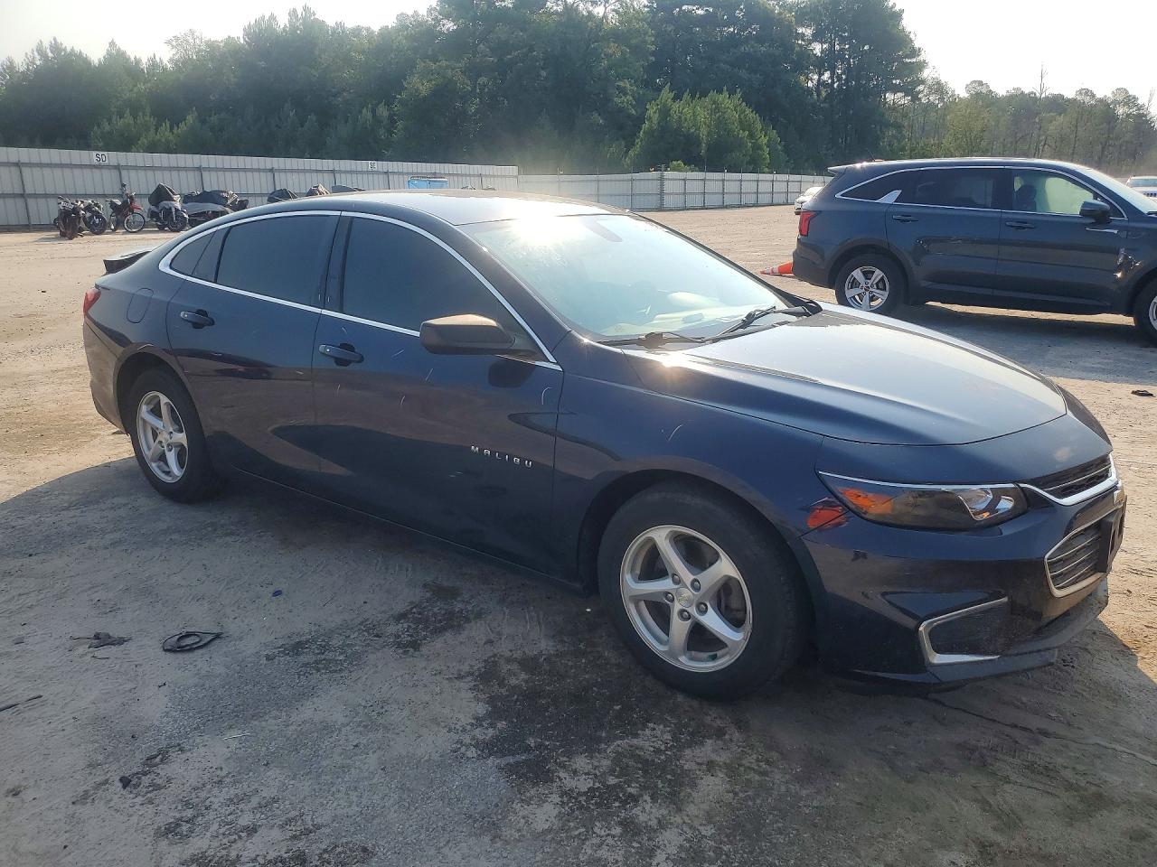 2018 Chevrolet Malibu Ls Синий vin: 1G1ZB5ST2JF188663