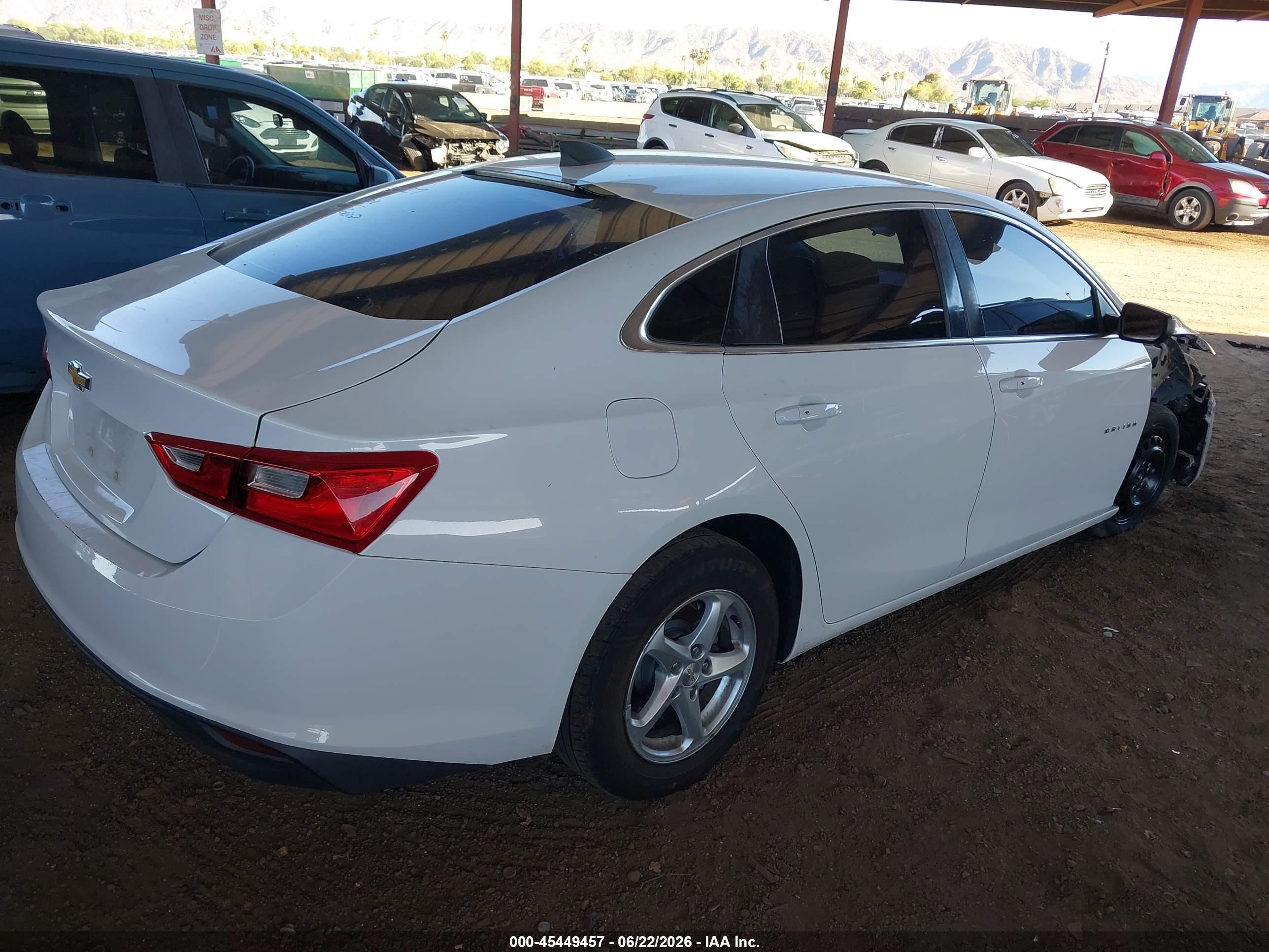 2018 Chevrolet Malibu 1ls White vin: 1G1ZB5ST2JF259327