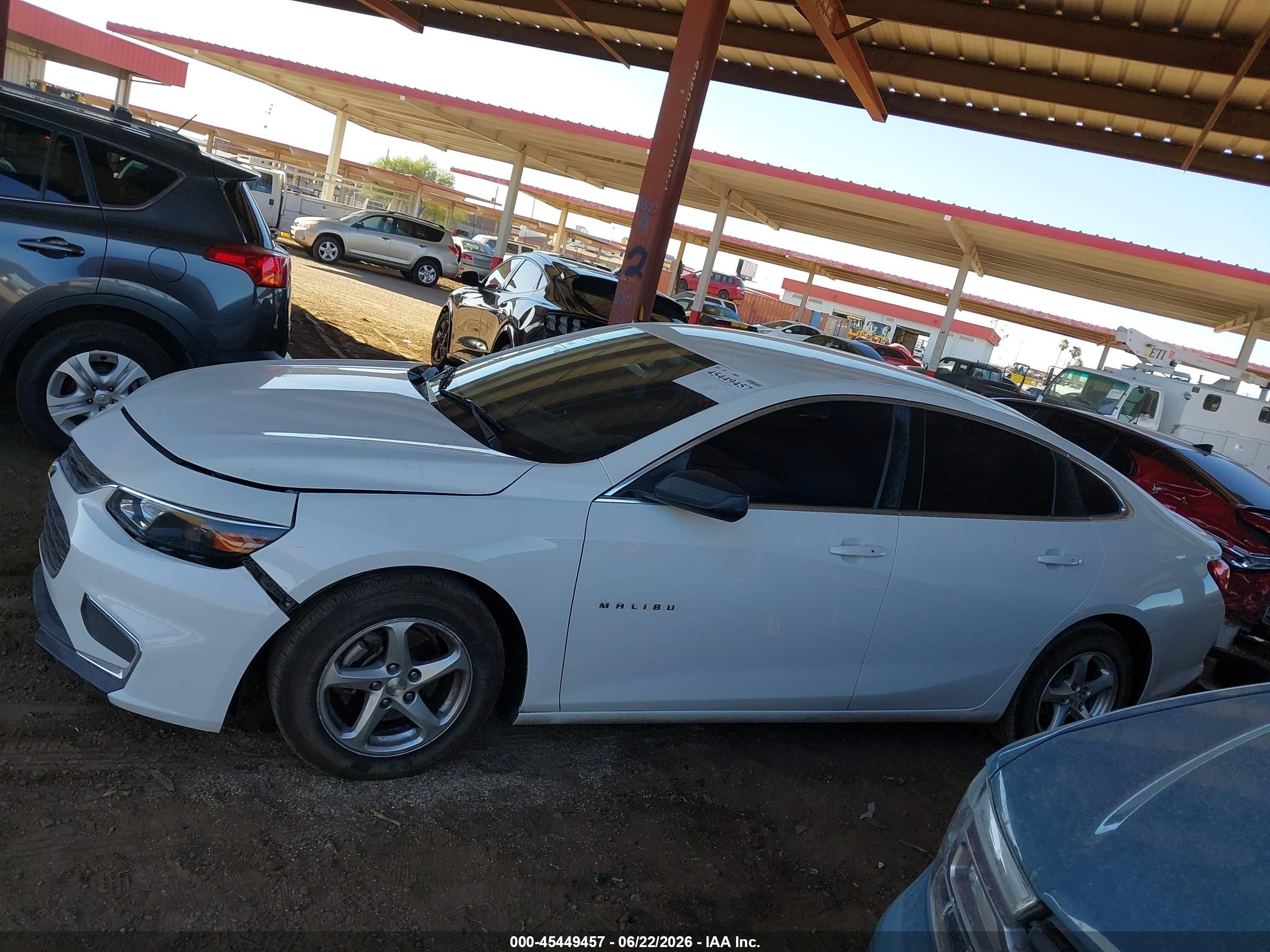 2018 Chevrolet Malibu 1ls White vin: 1G1ZB5ST2JF259327
