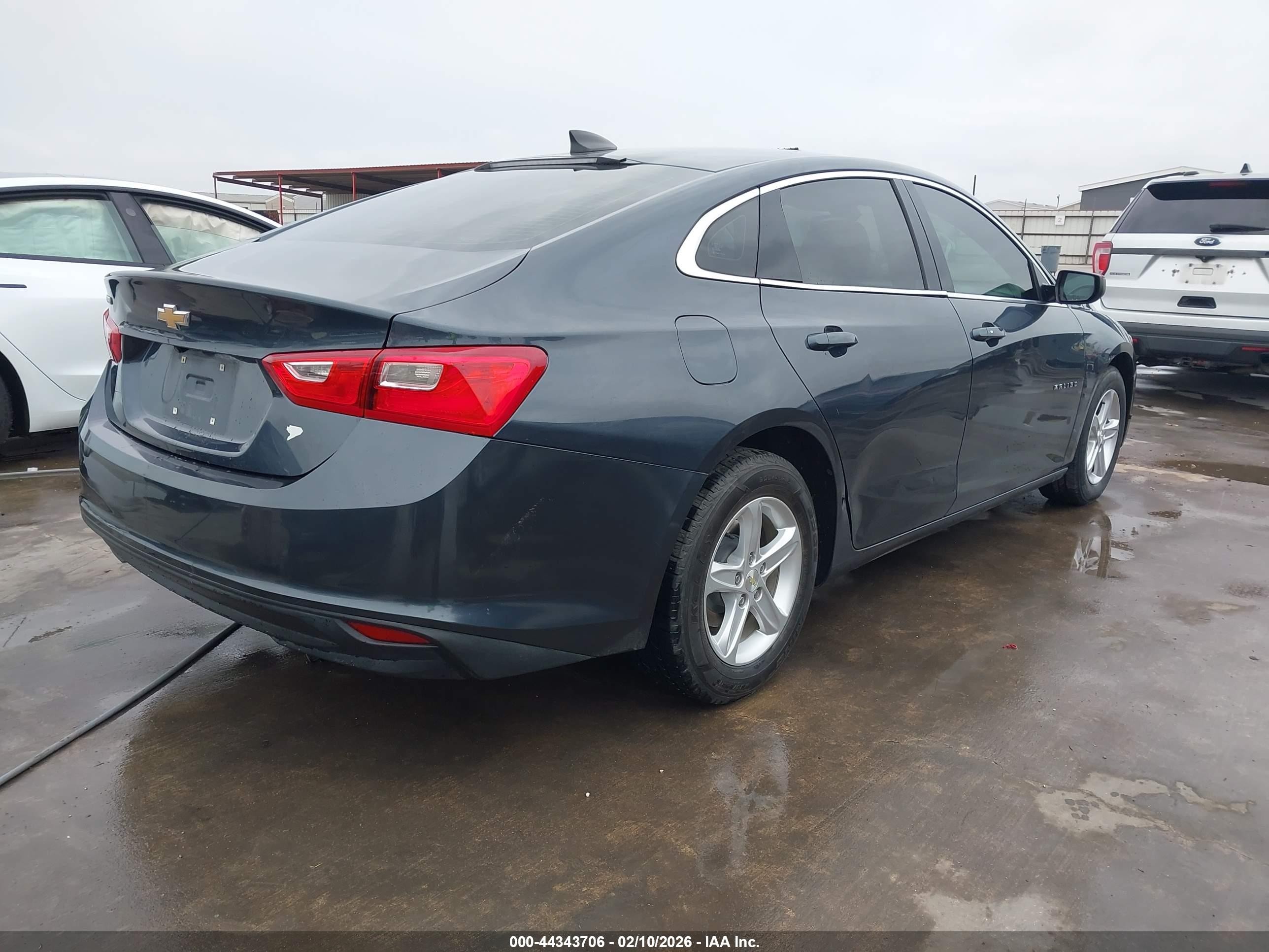 2020 Chevrolet Malibu Fwd Ls Gray vin: 1G1ZB5ST2LF080899