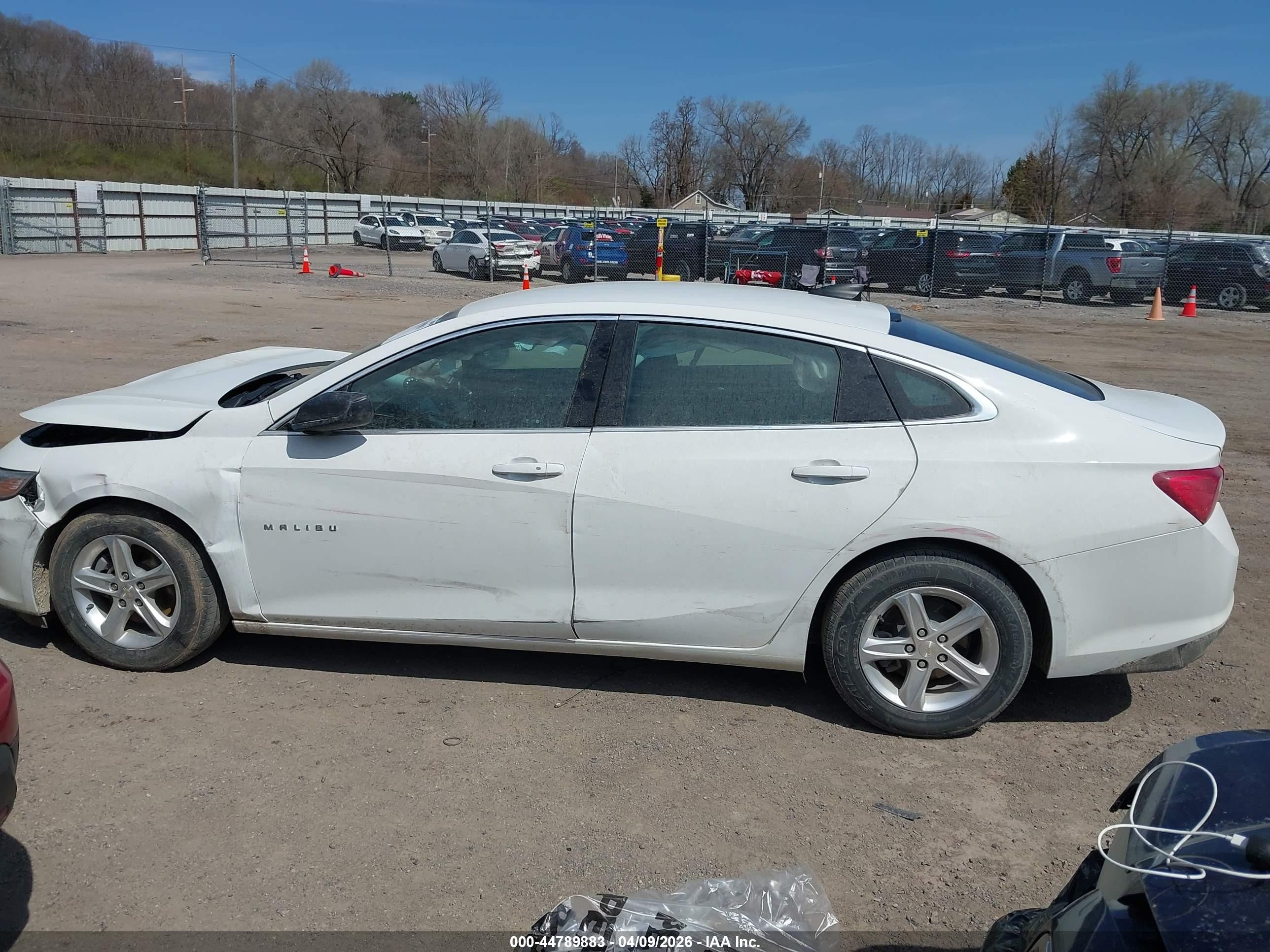 2022 Chevrolet Malibu Fwd Ls White vin: 1G1ZB5ST2NF170542