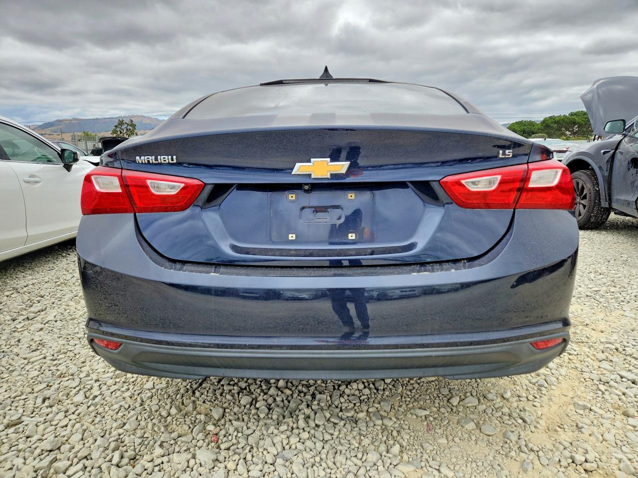 2016 Chevrolet Malibu Синий vin: 1G1ZB5ST3GF357419