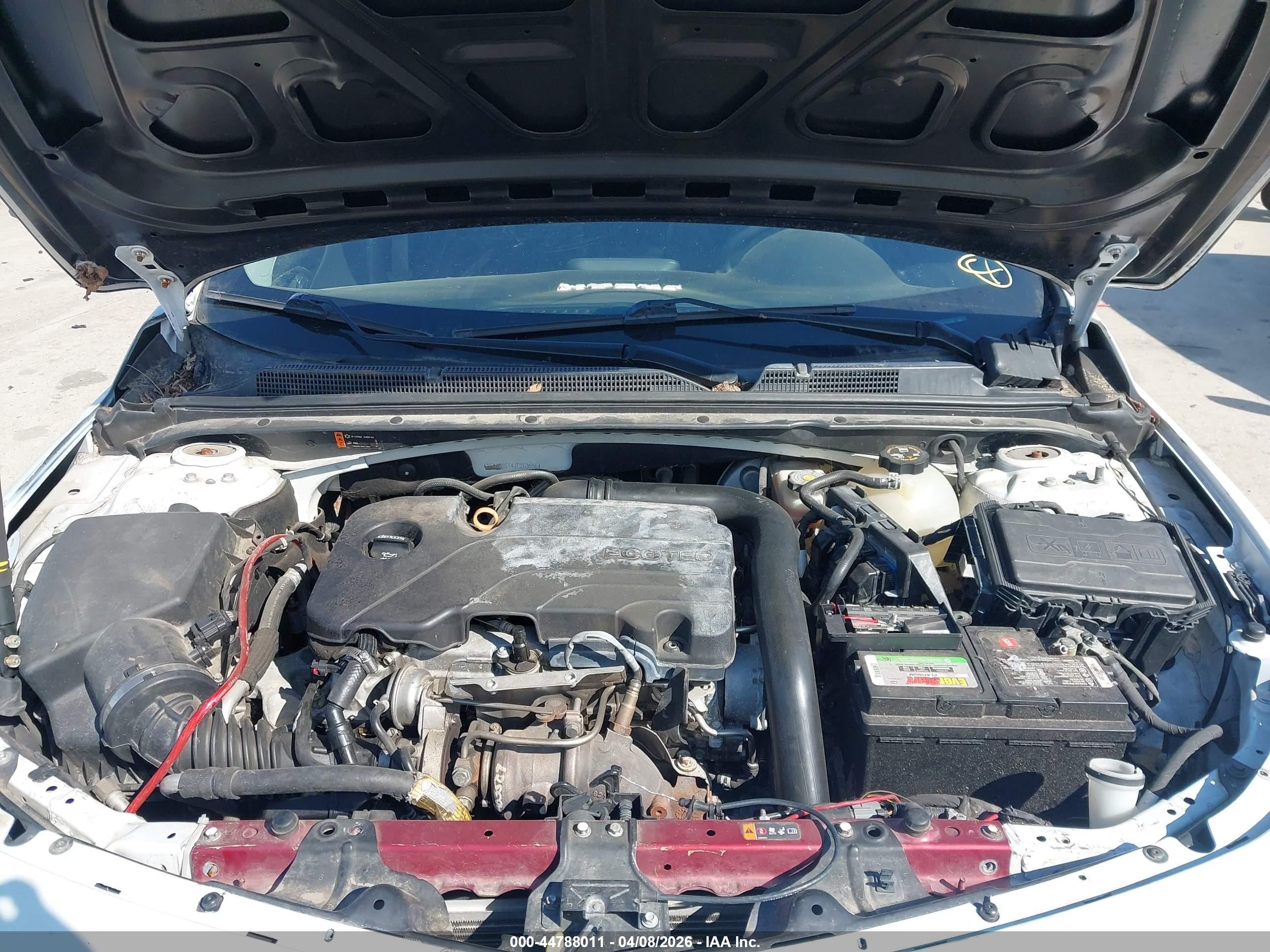 2018 Chevrolet Malibu 1ls White vin: 1G1ZB5ST4JF263556