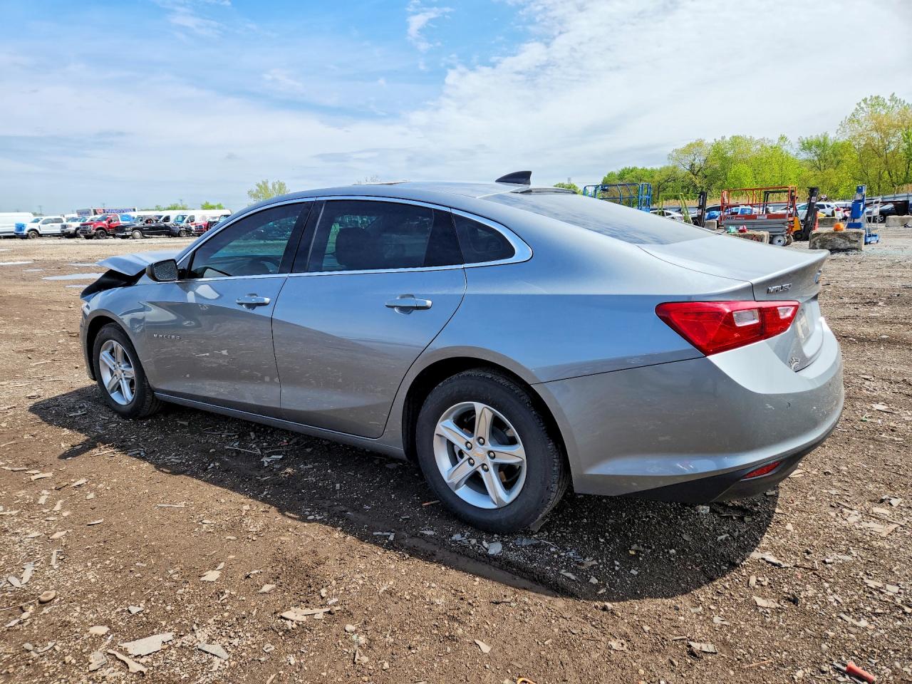 2024 Chevrolet Malibu Ls Серебряный vin: 1G1ZB5ST4RF184139